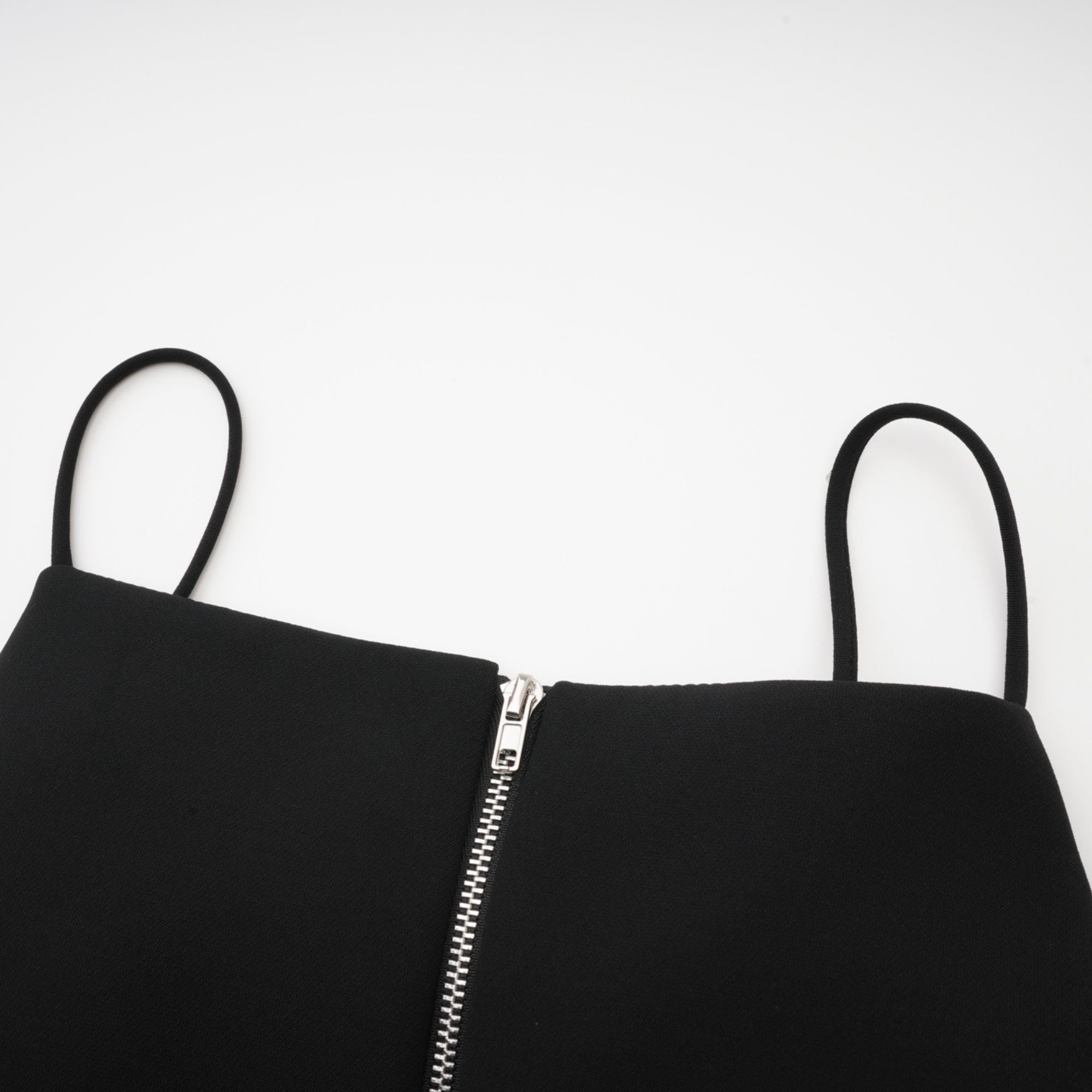 Σετ Ασορτί Μπλούζας Και Σορτς Με Κέντημα Flora Σε Μαύρο Χρώμα