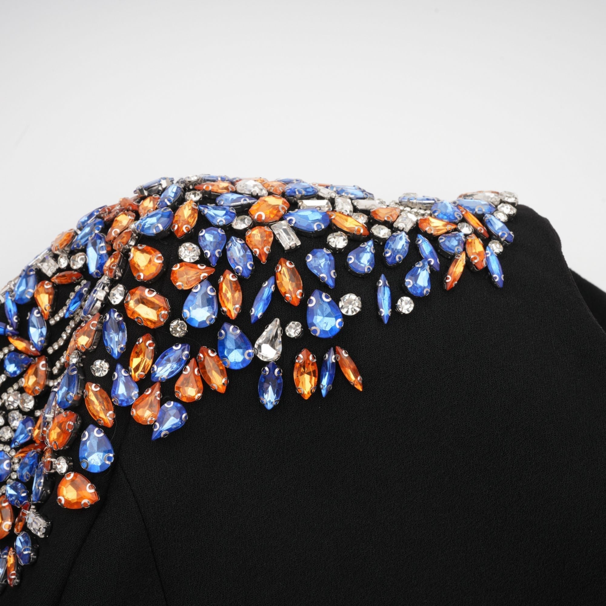 Φόρεμα Μίντι Maëlys Με Μαύρο Κρύσταλλο Και Στολισμό