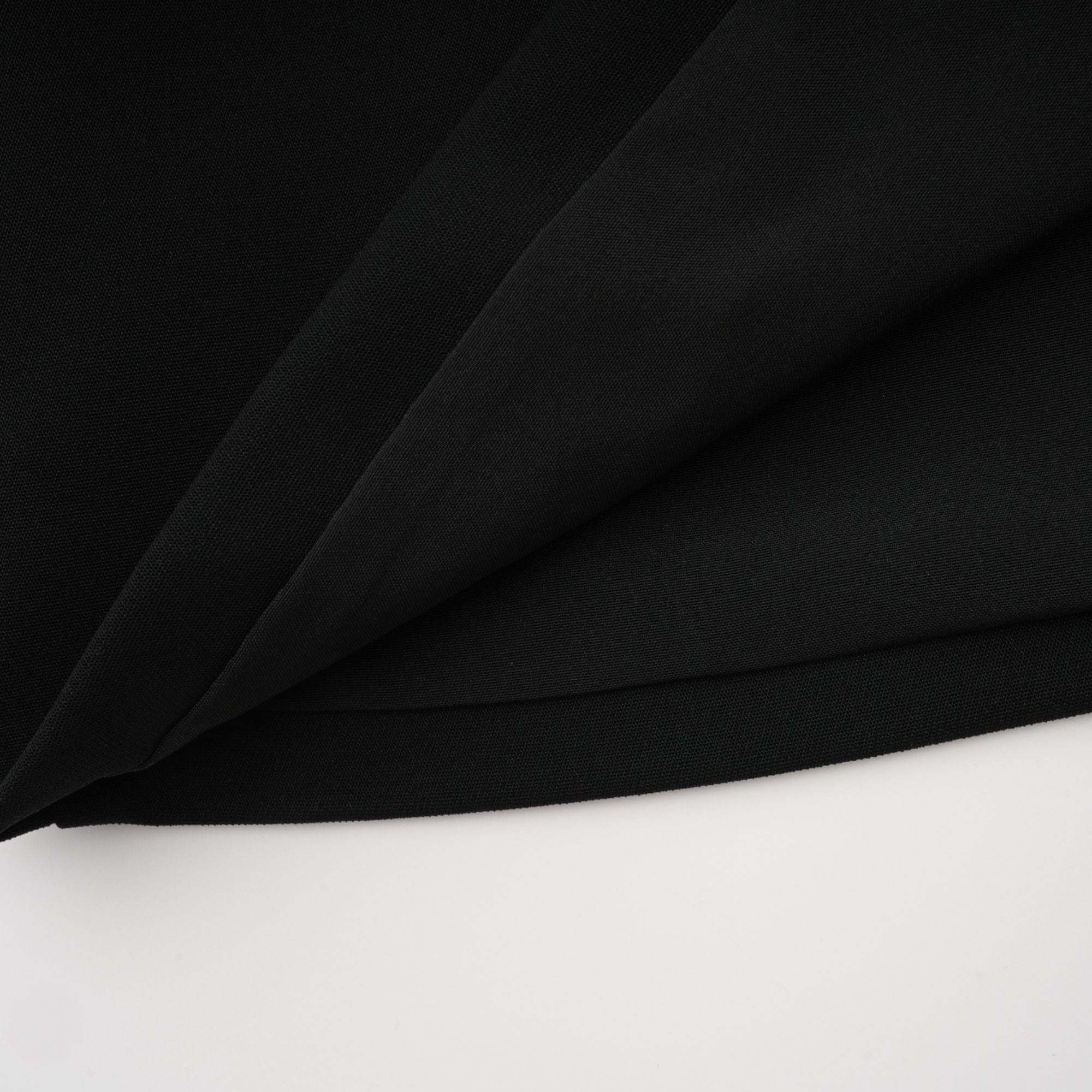 Μίνι Φόρεμα Με Λιλά Κρυστάλλινες Λεπτομέρειες Και Λεπτομέρεια