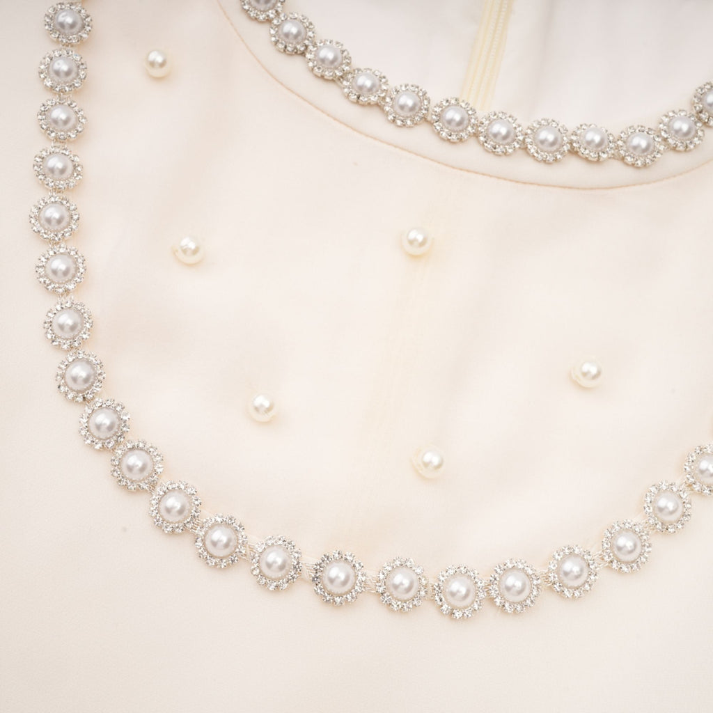 Μίνι Φόρεμα Yvonne Χωρίς Μανίκια Από Ψεύτικες Πέρλες Με Σχέδιο Πέρλας