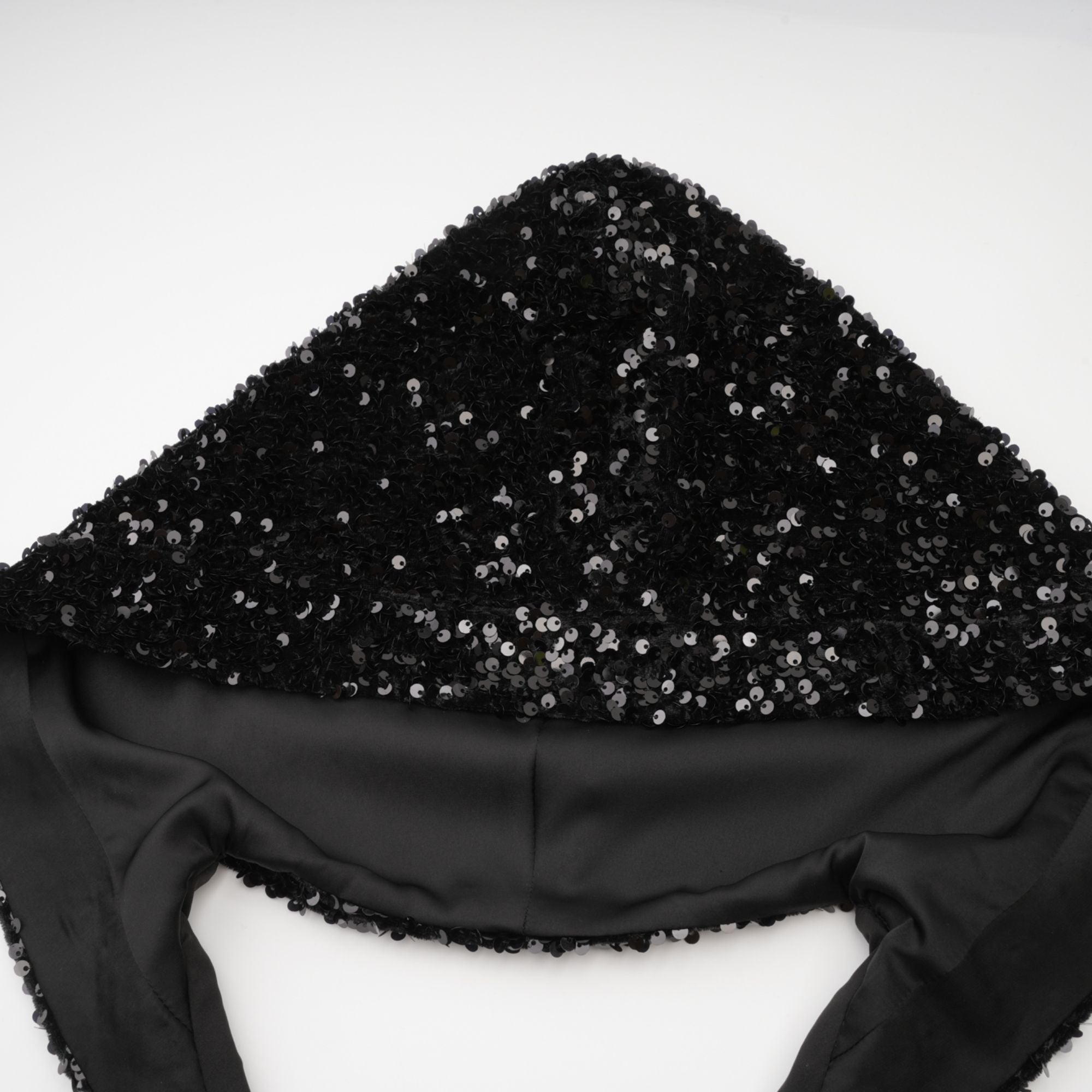 Μίνι Φόρεμα Με Πούλιες Και Κουκούλα Kalena