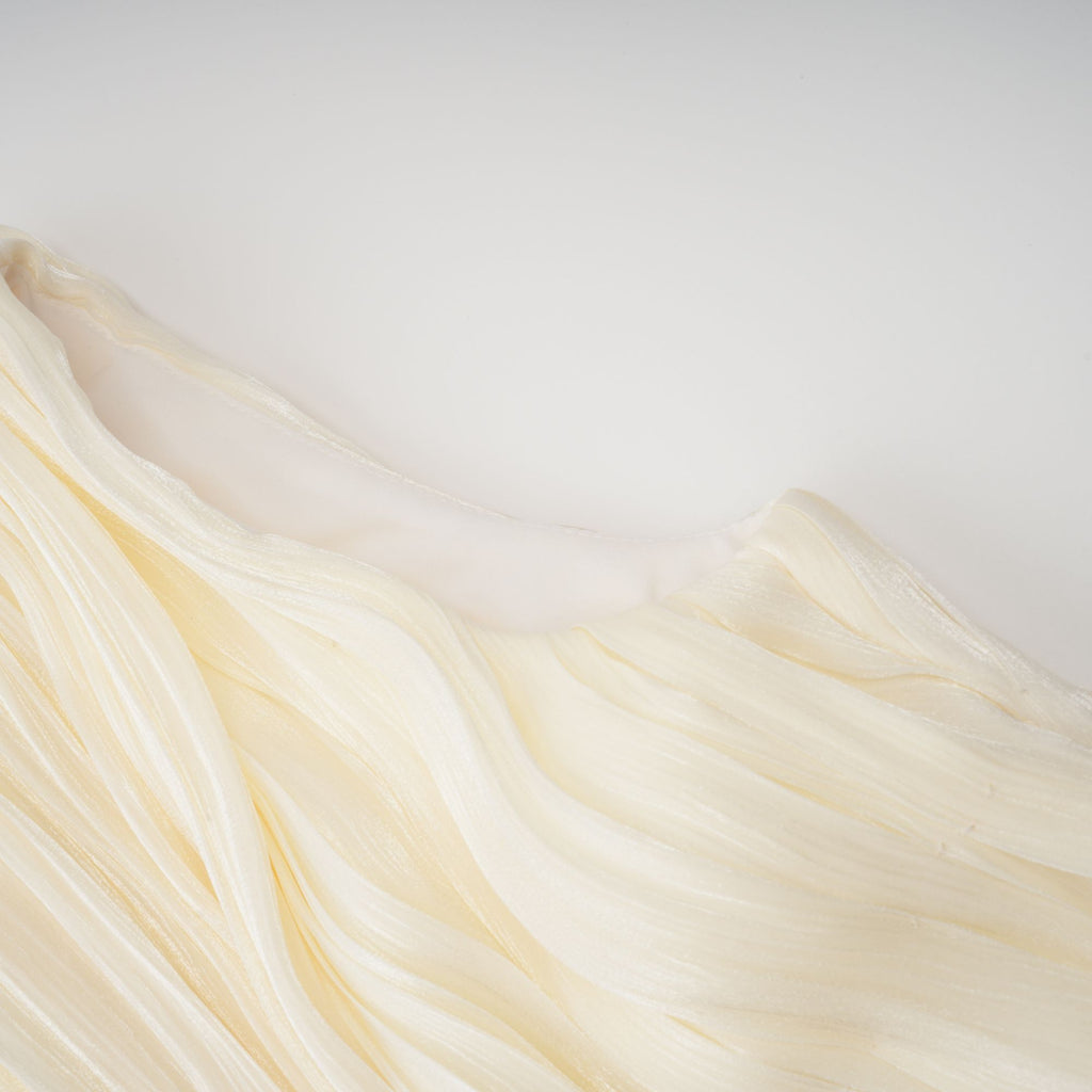 Μίνι Φόρεμα Με Βολάν Και Κυριλέ