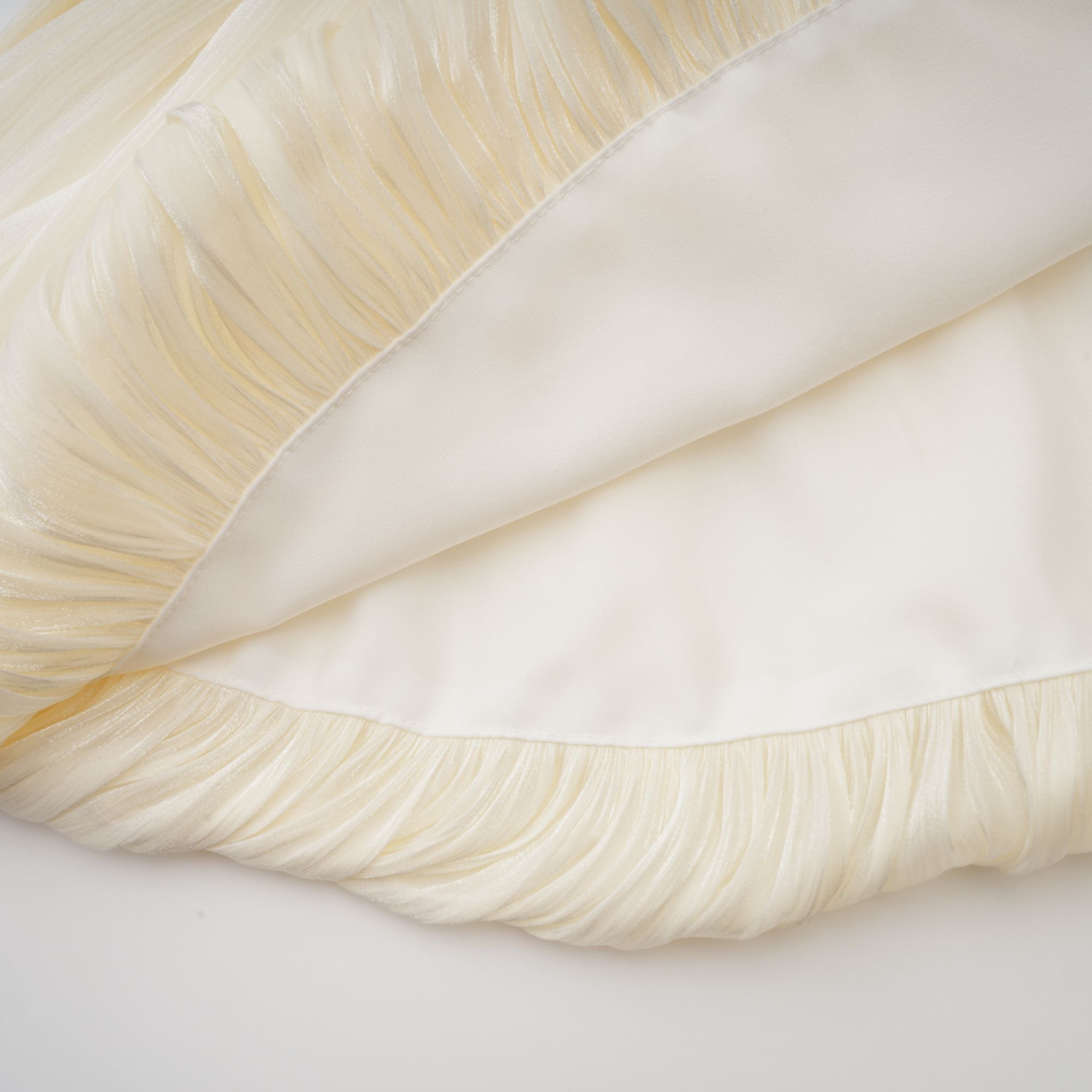 Μίνι Φόρεμα Με Βολάν Και Κυριλέ