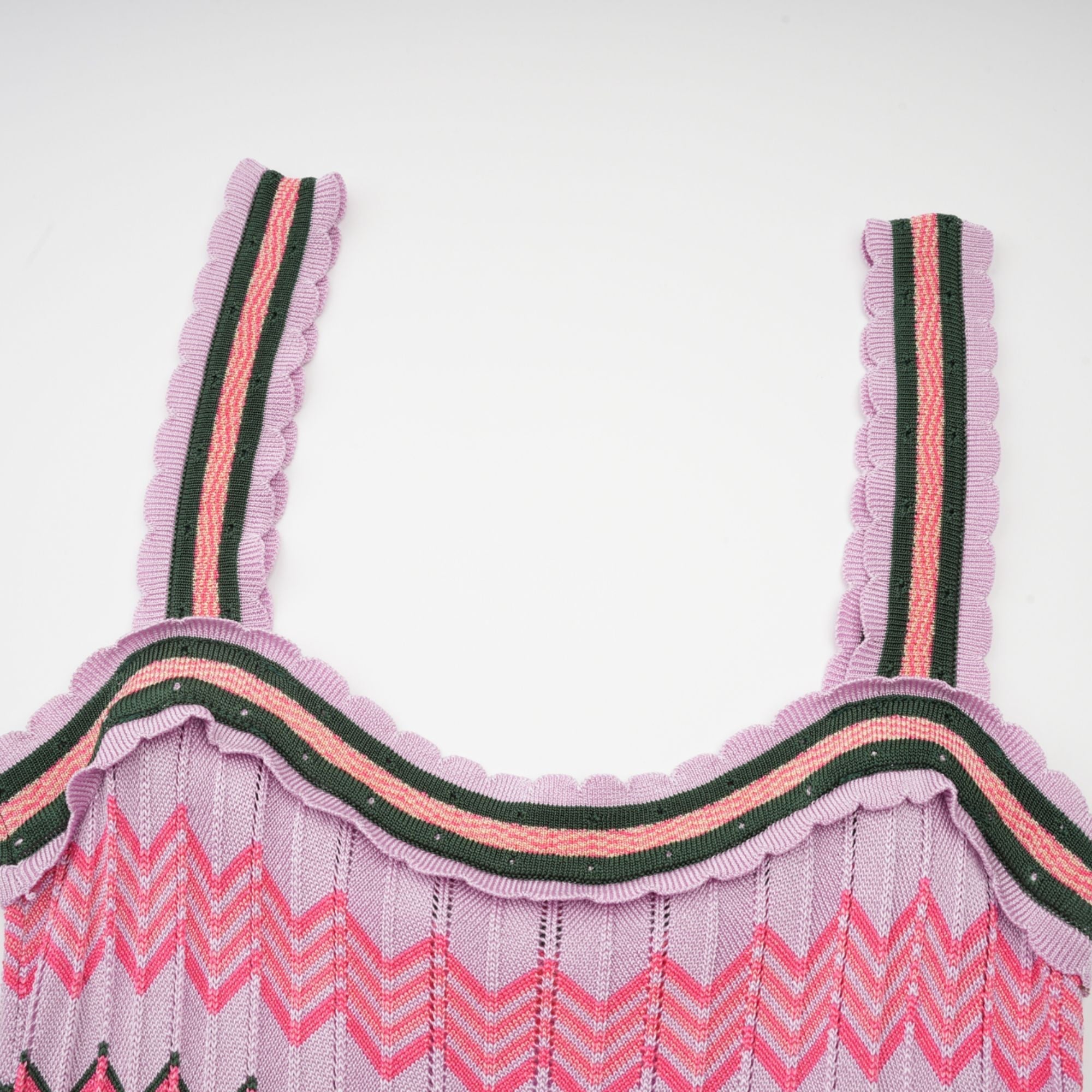 Φόρεμα Daphné Με Πλεκτό Μίντι Φόρεμα Σε Αντίθεση