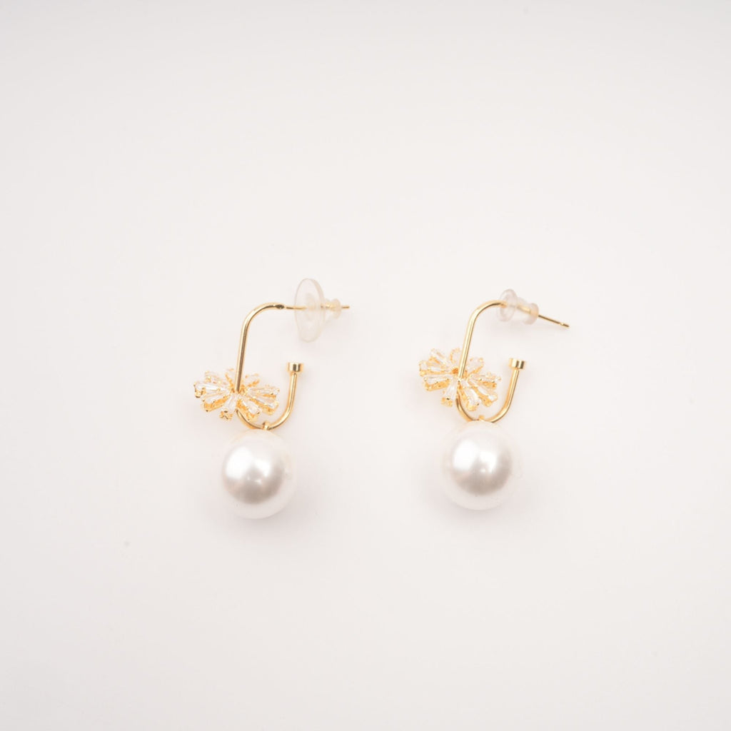 Σκουλαρίκια Kate Με Μαργαριτάρια Διακοσμημένα Με Κρύσταλλα