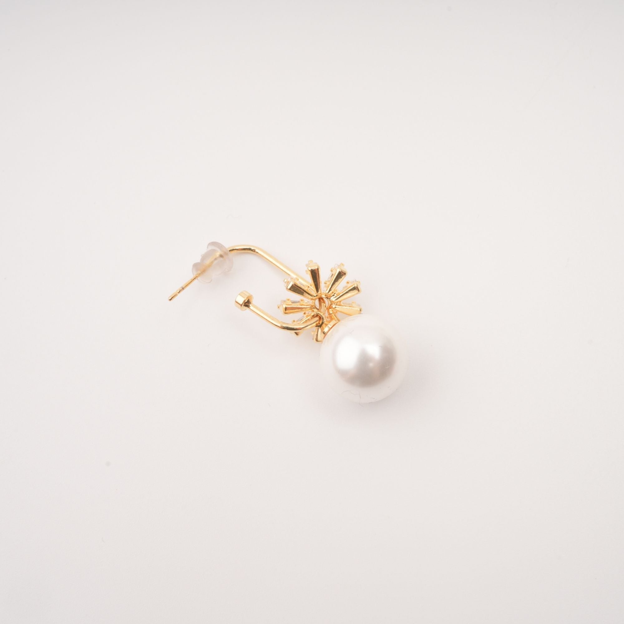 Σκουλαρίκια Kate Με Μαργαριτάρια Διακοσμημένα Με Κρύσταλλα