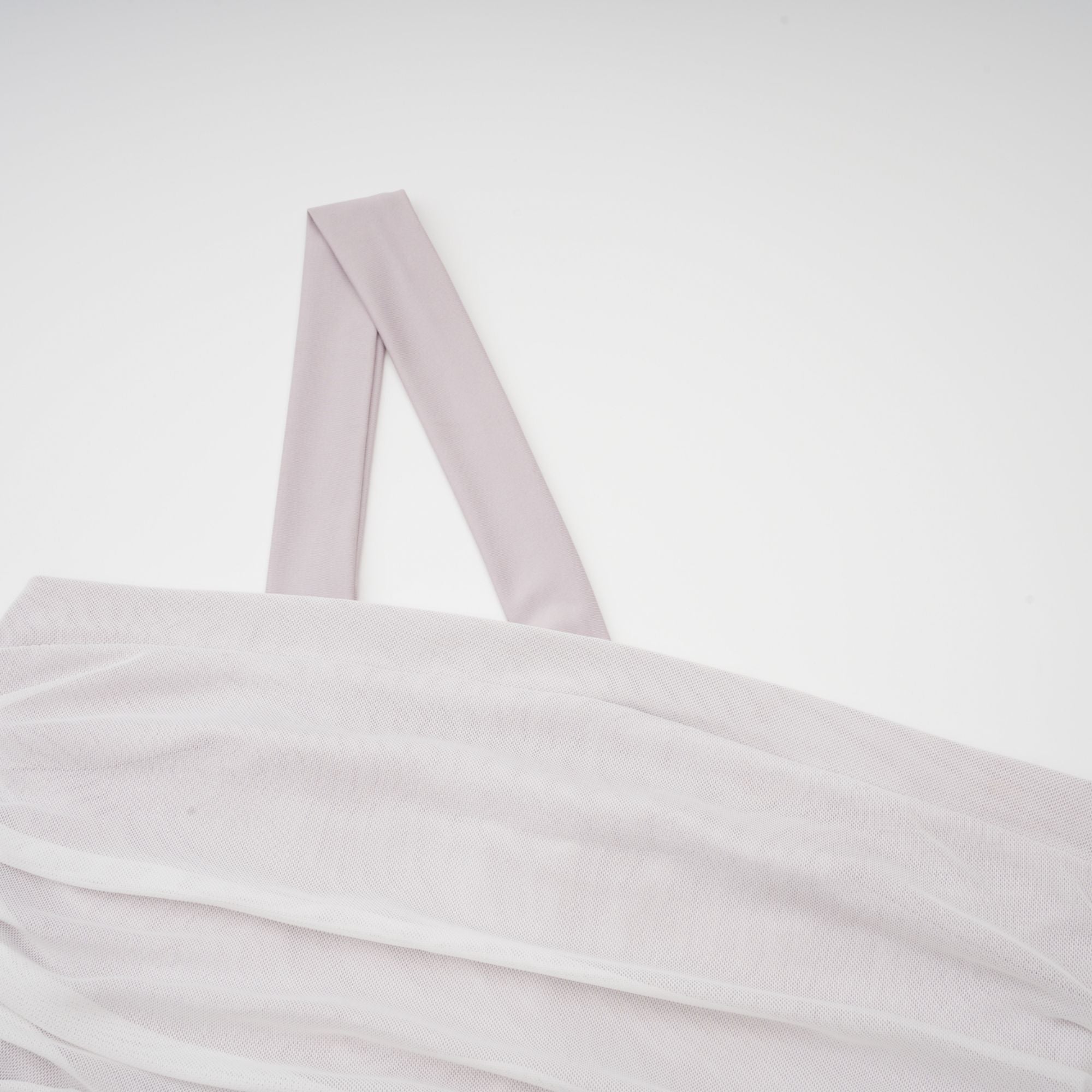 Φόρεμα Nereida Με Πλισέ Μίντι Φόρεμα Και Έξω Τους Ώμους