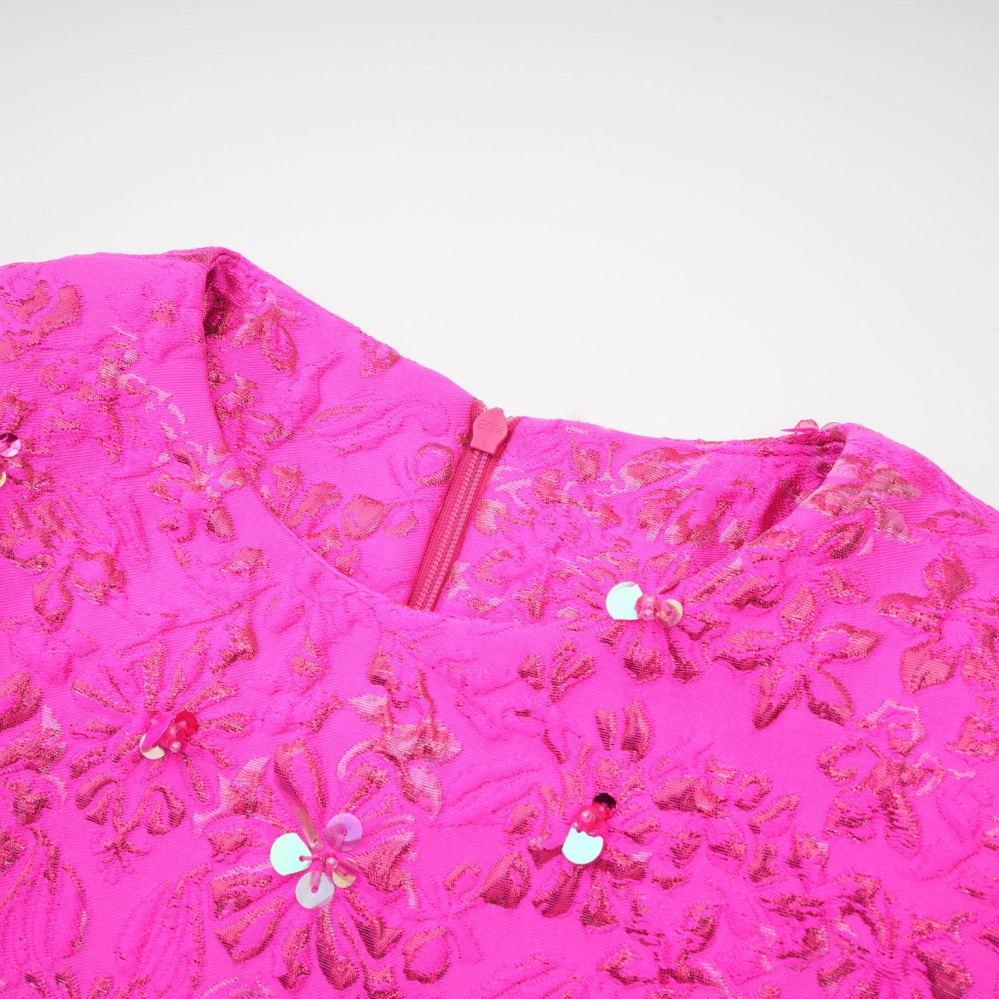 Μίνι Φόρεμα Με Απλικέ Λουλούδια Σε Φλωρεντινό Στιλ ®