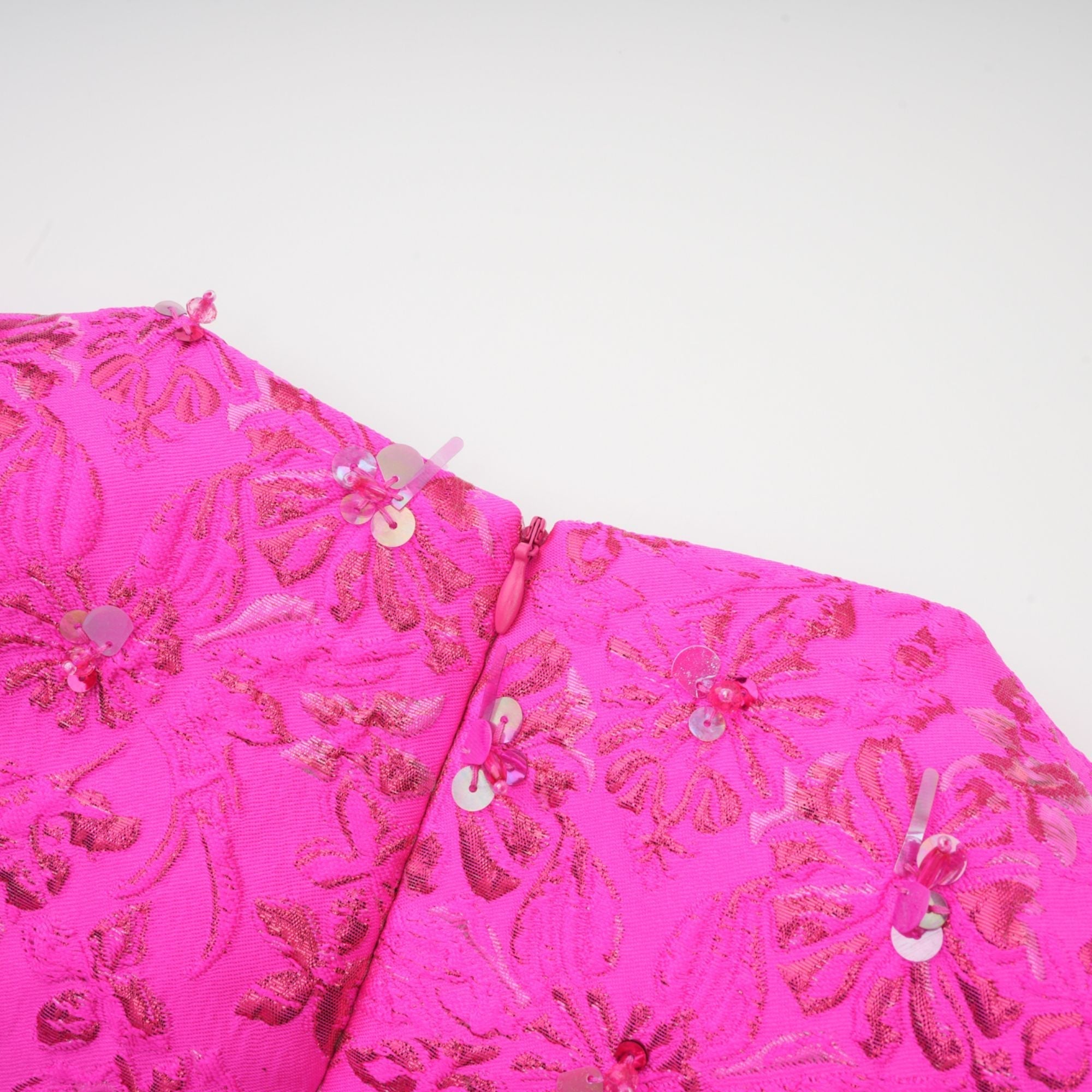 Μίνι Φόρεμα Με Απλικέ Λουλούδια Σε Φλωρεντινό Στιλ ®