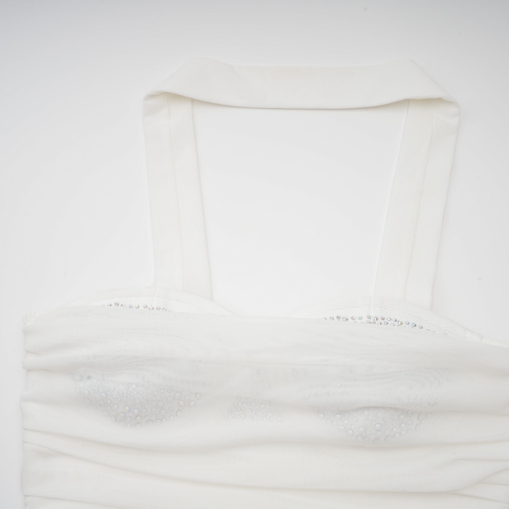 Φόρεμα Μίντι Με Λεπτή Τιράντα Pádraigín Σε Λευκό Χρώμα