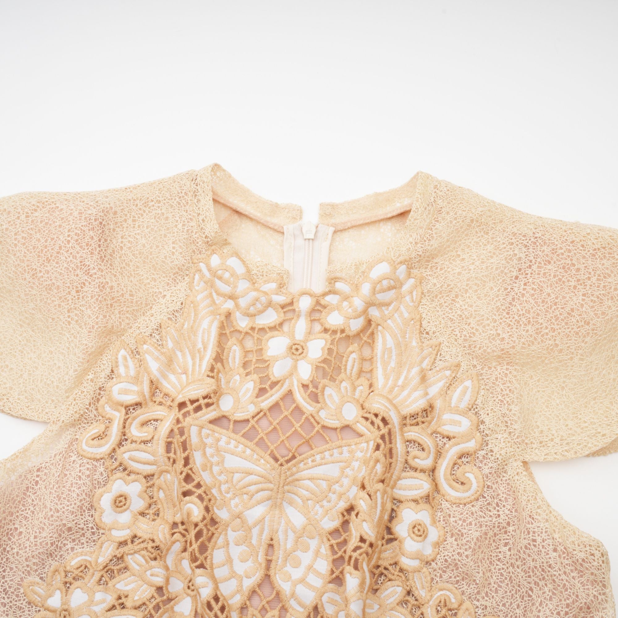 Φόρεμα Μίντι Με Κέντημα Nerissa Με Πλισέ Σχέδιο