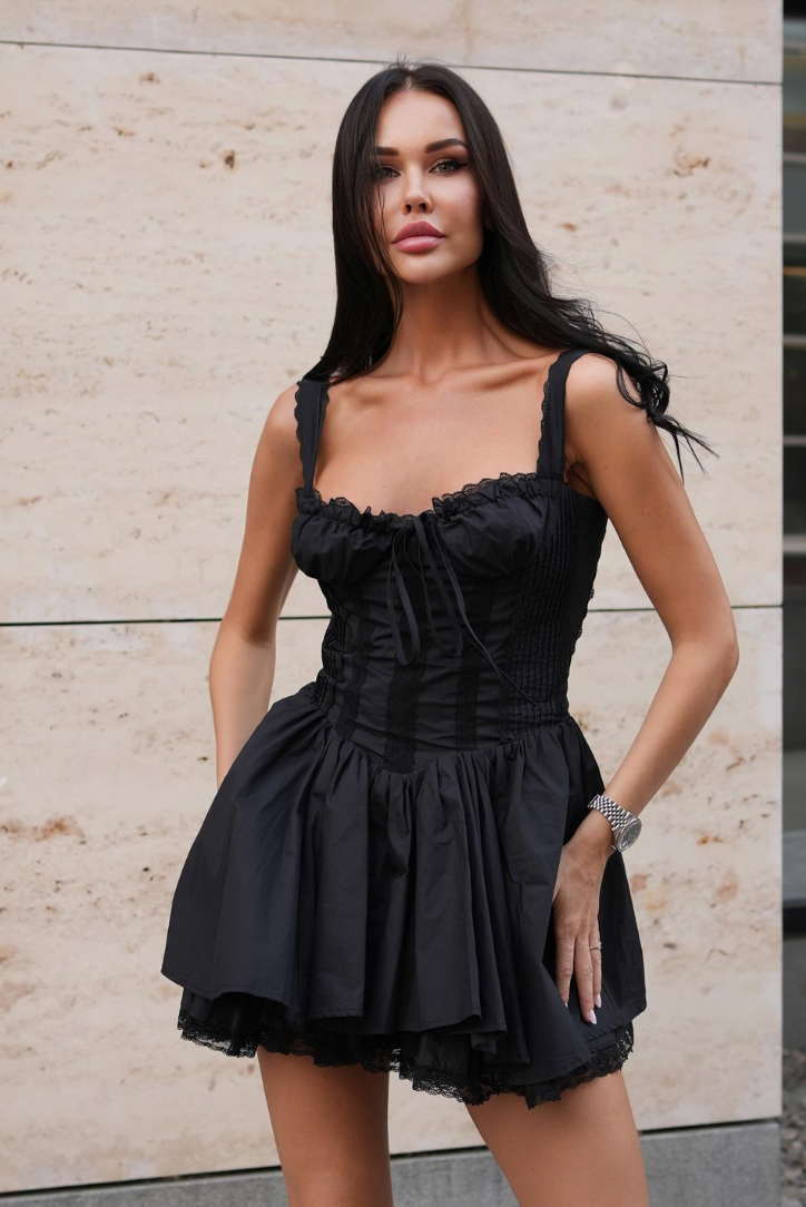 Μίνι Φόρεμα Noemi Με Δαντέλα Και Λεπτομέρειες Από Δαντέλα