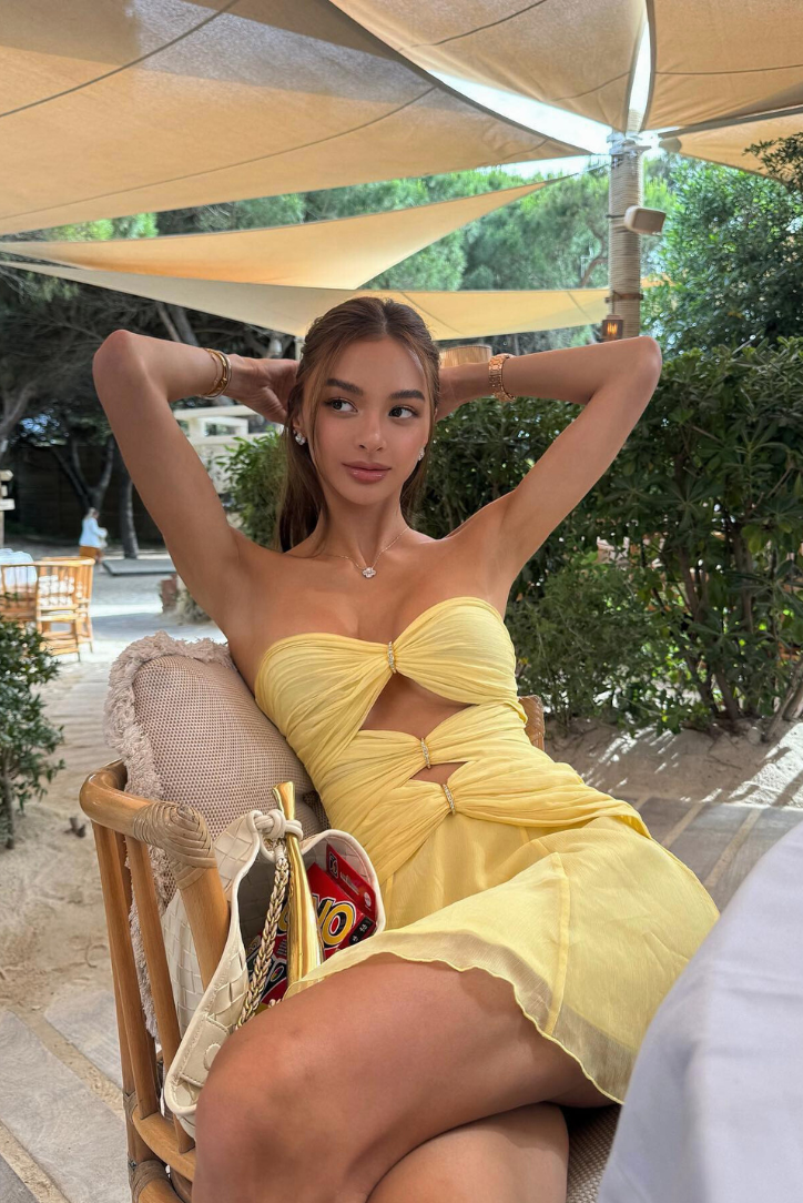 Μίνι Φόρεμα Elara Με Χρυσό Δαχτυλίδι Και Δαχτυλίδι