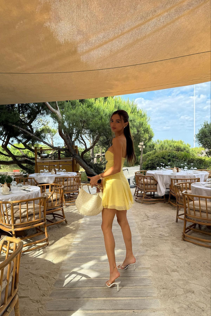 Μίνι Φόρεμα Elara Με Χρυσό Δαχτυλίδι Και Δαχτυλίδι