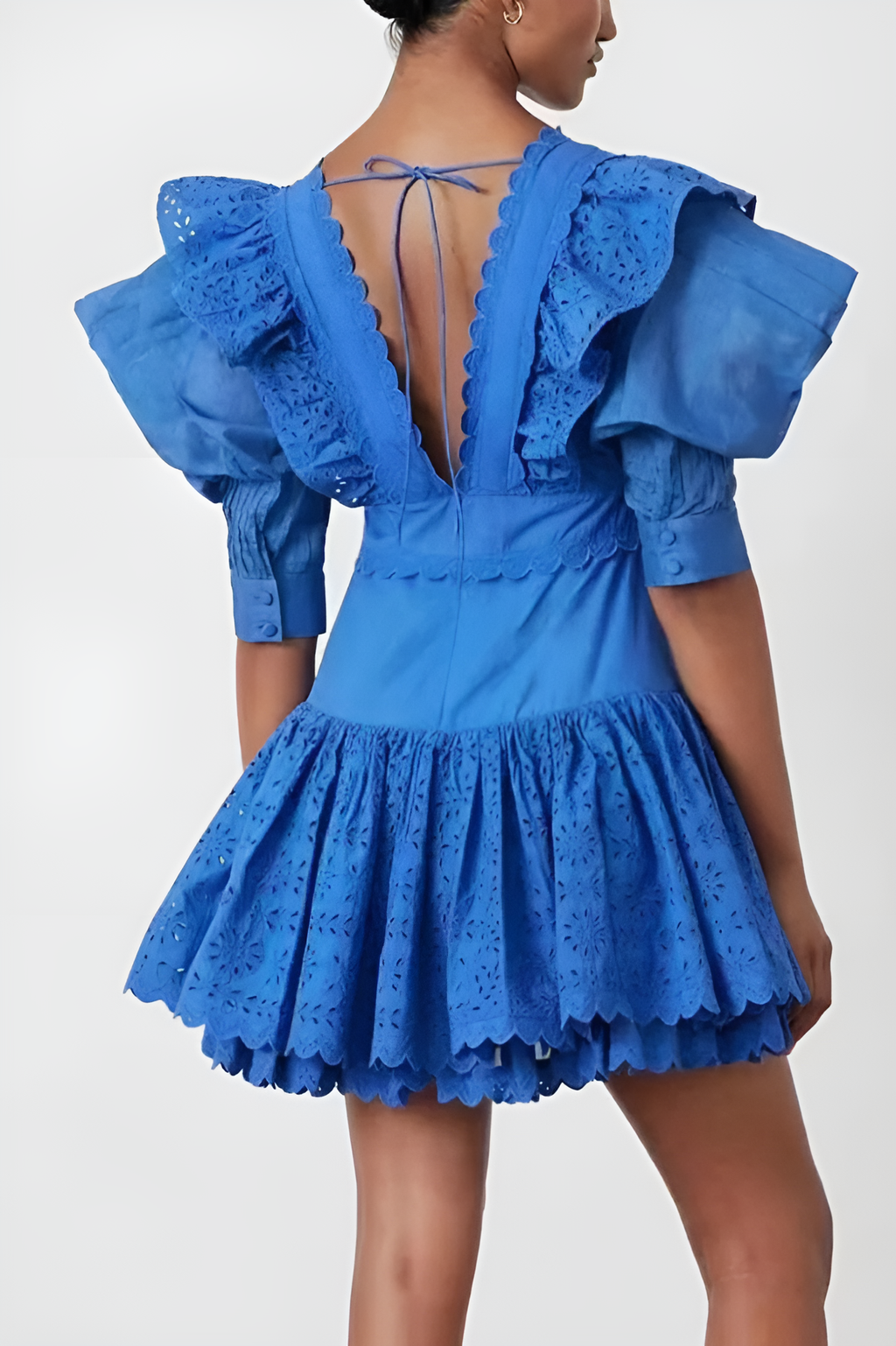 Μίνι Φόρεμα Éloïse Με Βολάν Και Βαθύ Ντεκολτέ, Χωρίς Πλάτη