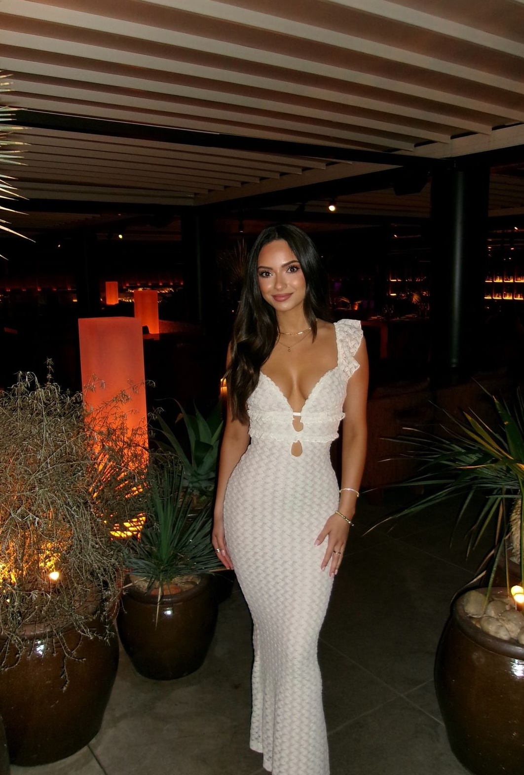 Φόρεμα Aurora Με Ντεκολτέ Και Λεπτομέρειες