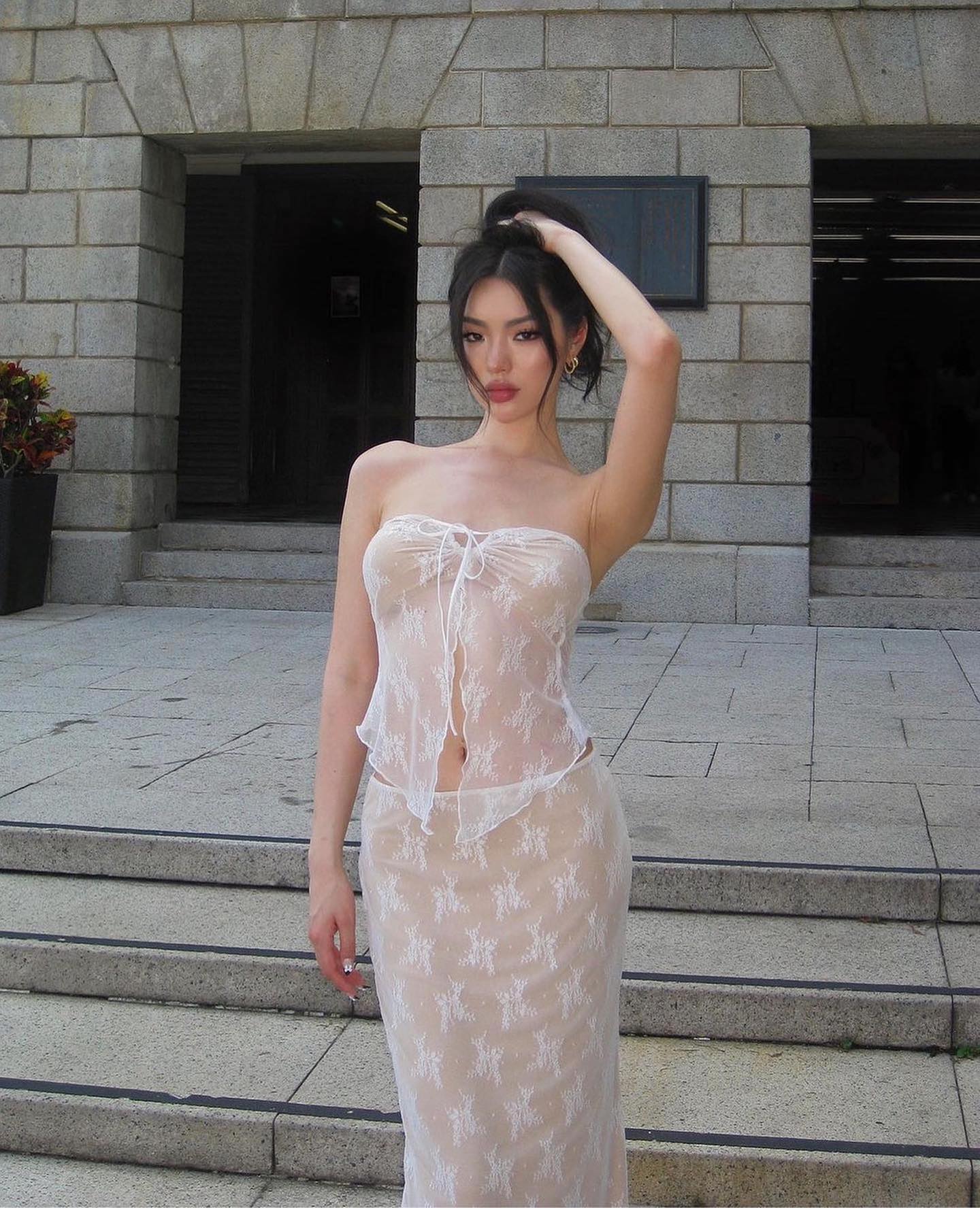 Κοστούμι Δύο Τεμαχίων Από Γαλλική Δαντέλα