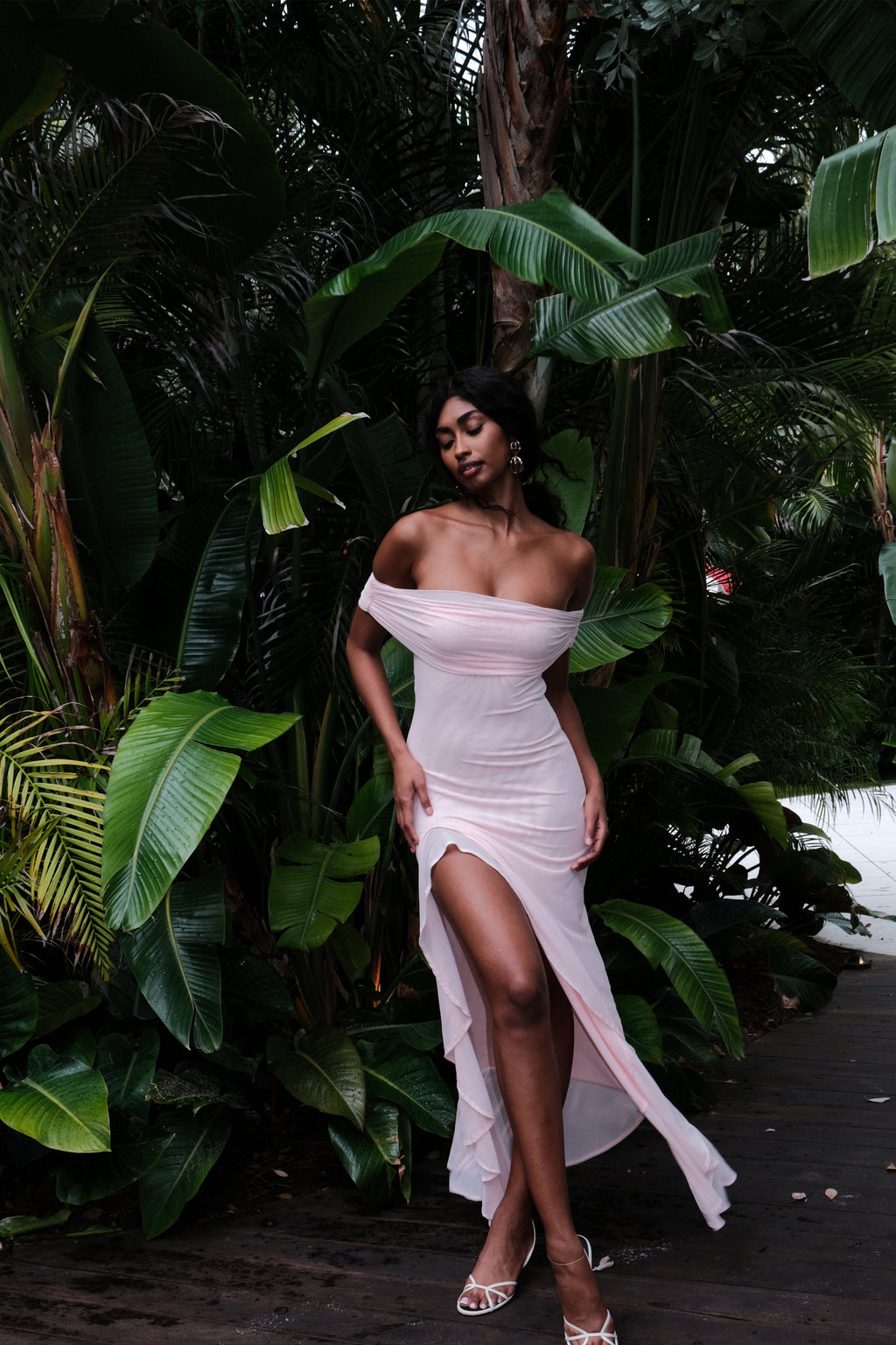 Φόρεμα Audrey Με Έξω Τους Ώμους Και Δικτυωτό Ύφασμα - Ανοιχτό Ροζ