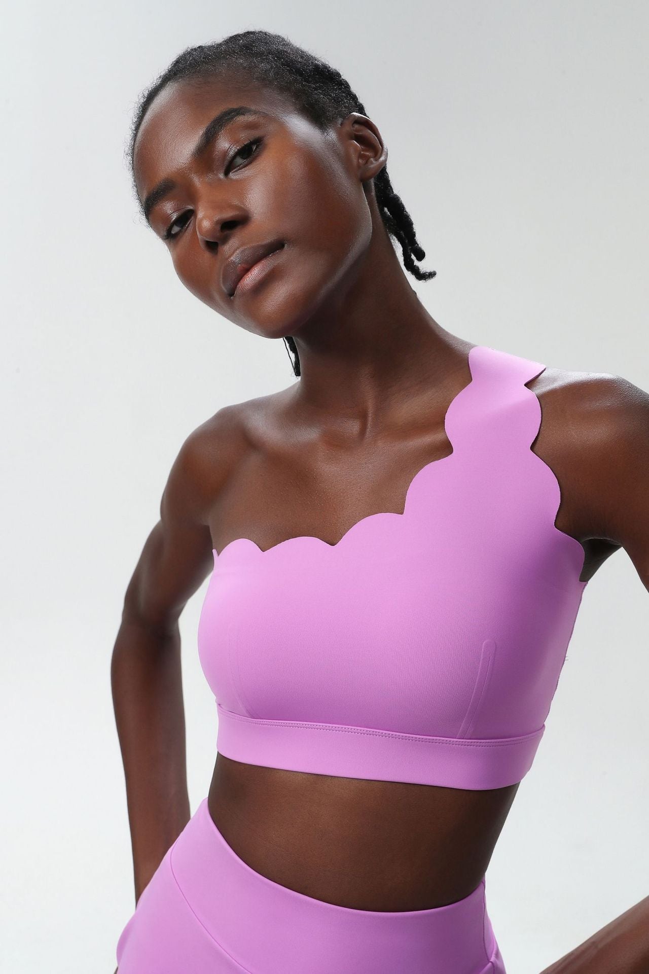 Αθλητικό Σουτιέν Με Έναν Ώμο Και Κυματιστό Σχήμα