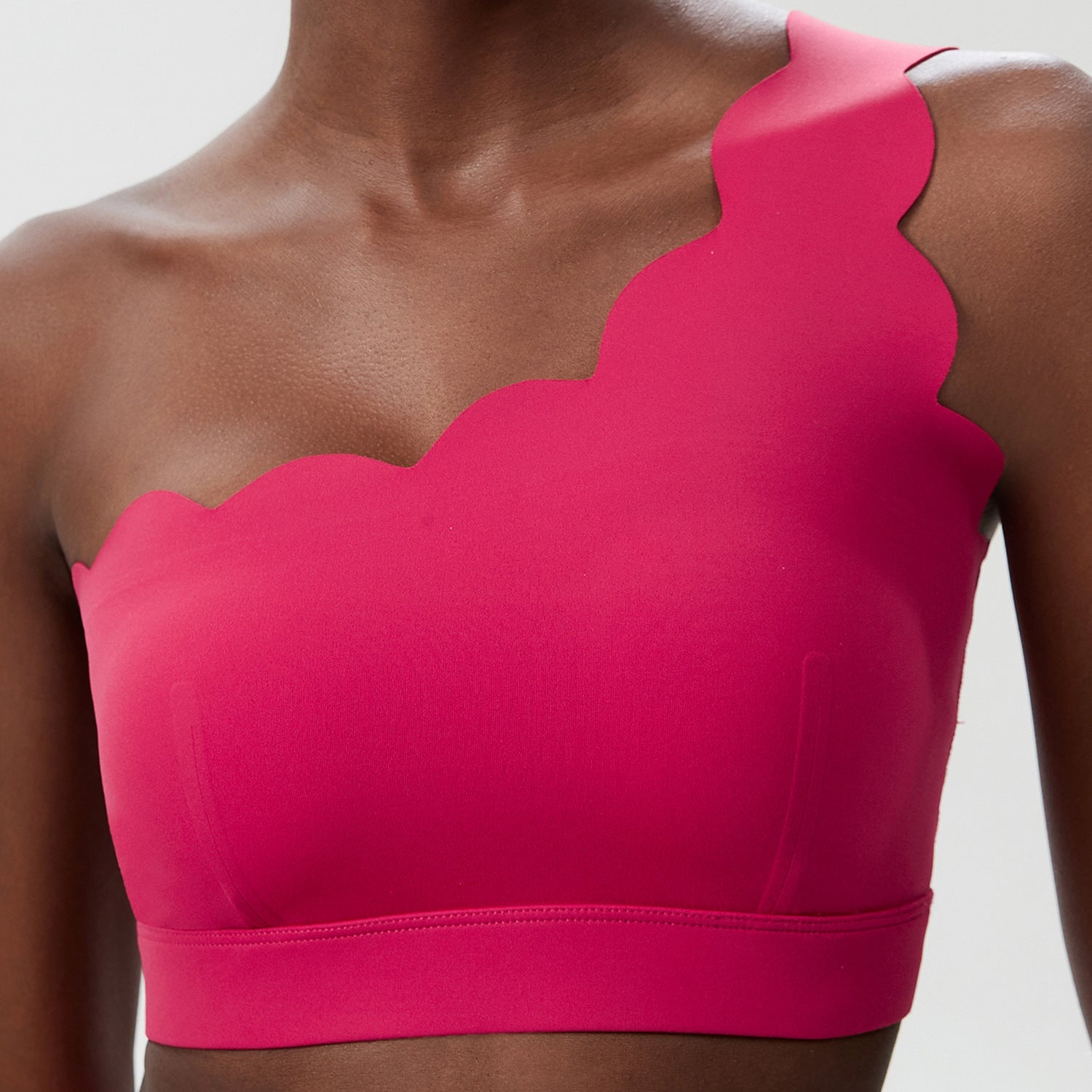 Αθλητικό Σουτιέν Με Έναν Ώμο Και Κυματιστό Σχήμα