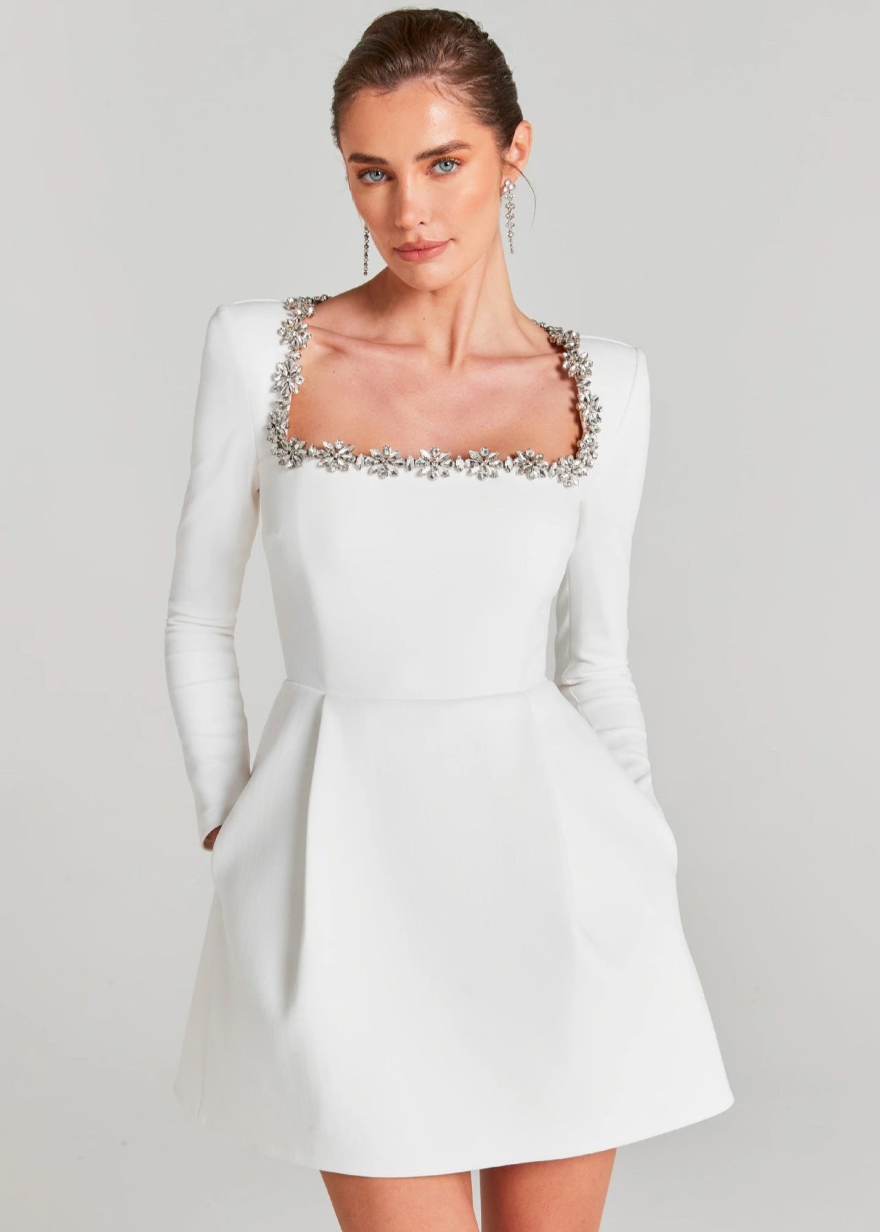 Μίνι Φόρεμα Με Βελούδο Και Λουλούδια Για Τον Άγιο Βαλεντίνο