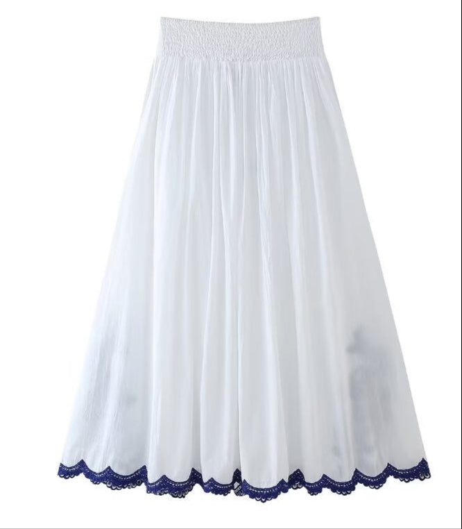 Φούστα Με Κεντημένη Δαντέλα