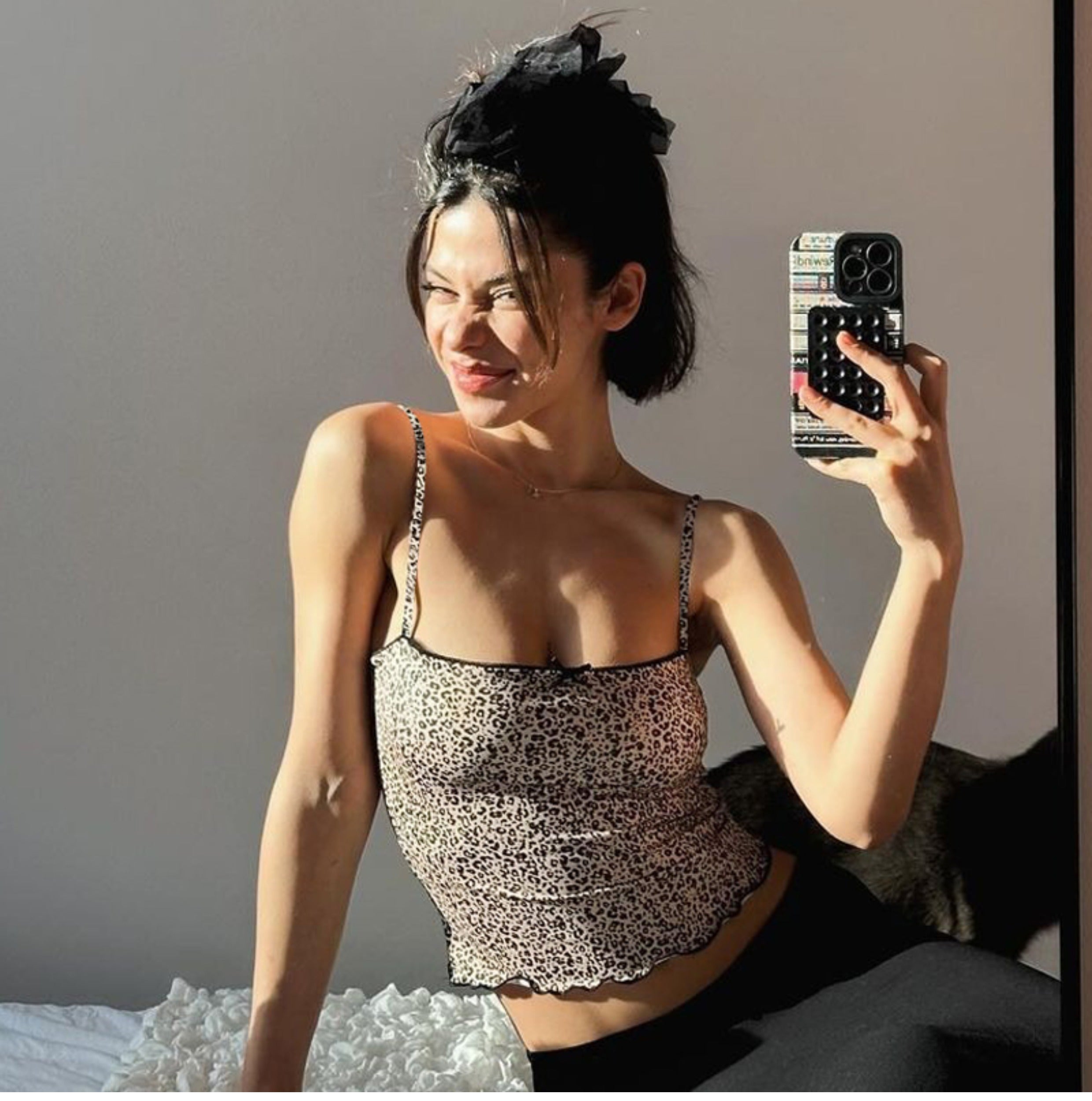 Μπλούζα Grecia Με Λεοπάρ Σχέδιο Και Κοντό Μανίκι