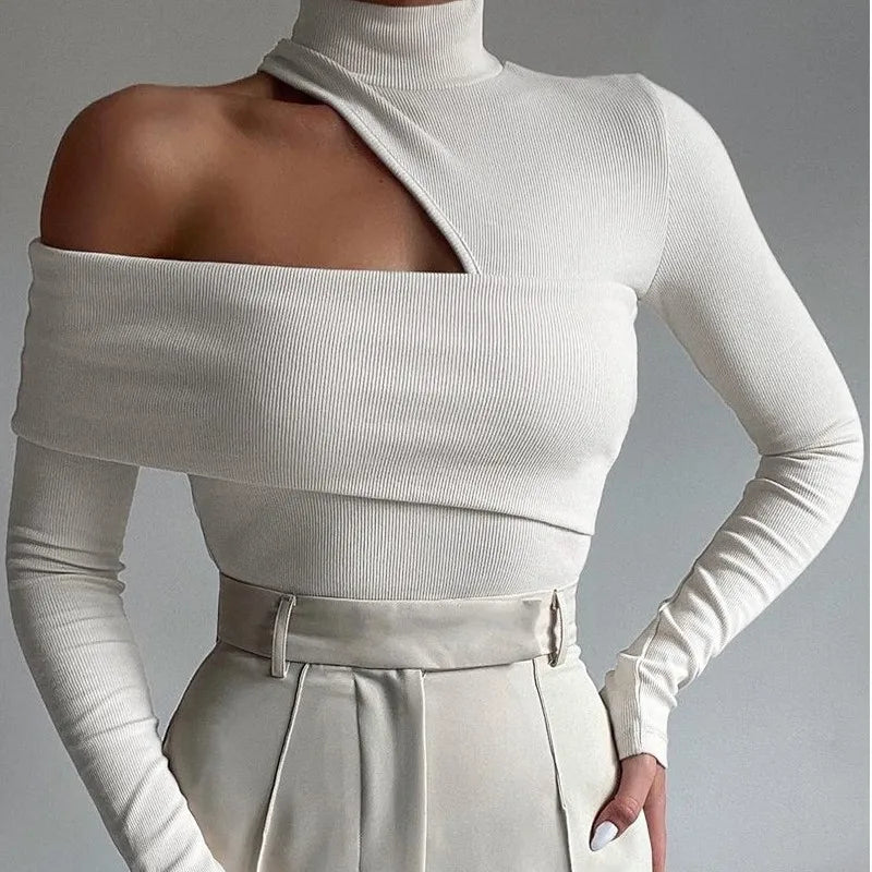 Μπλούζα Με Ζιβάγκο Και Λεπτομέρειες Στους Ώμους