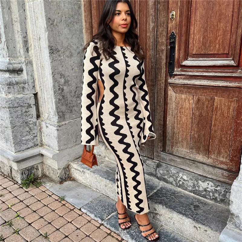 Φόρεμα Μάξι Με Μακριά Μανίκια Και Σχέδιο Στη Μέση