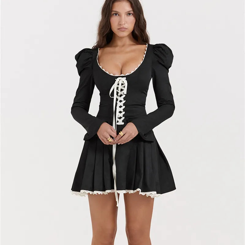 Μίνι Φόρεμα Με Λεπτομέρειες Από Γαλλική Δαντέλα