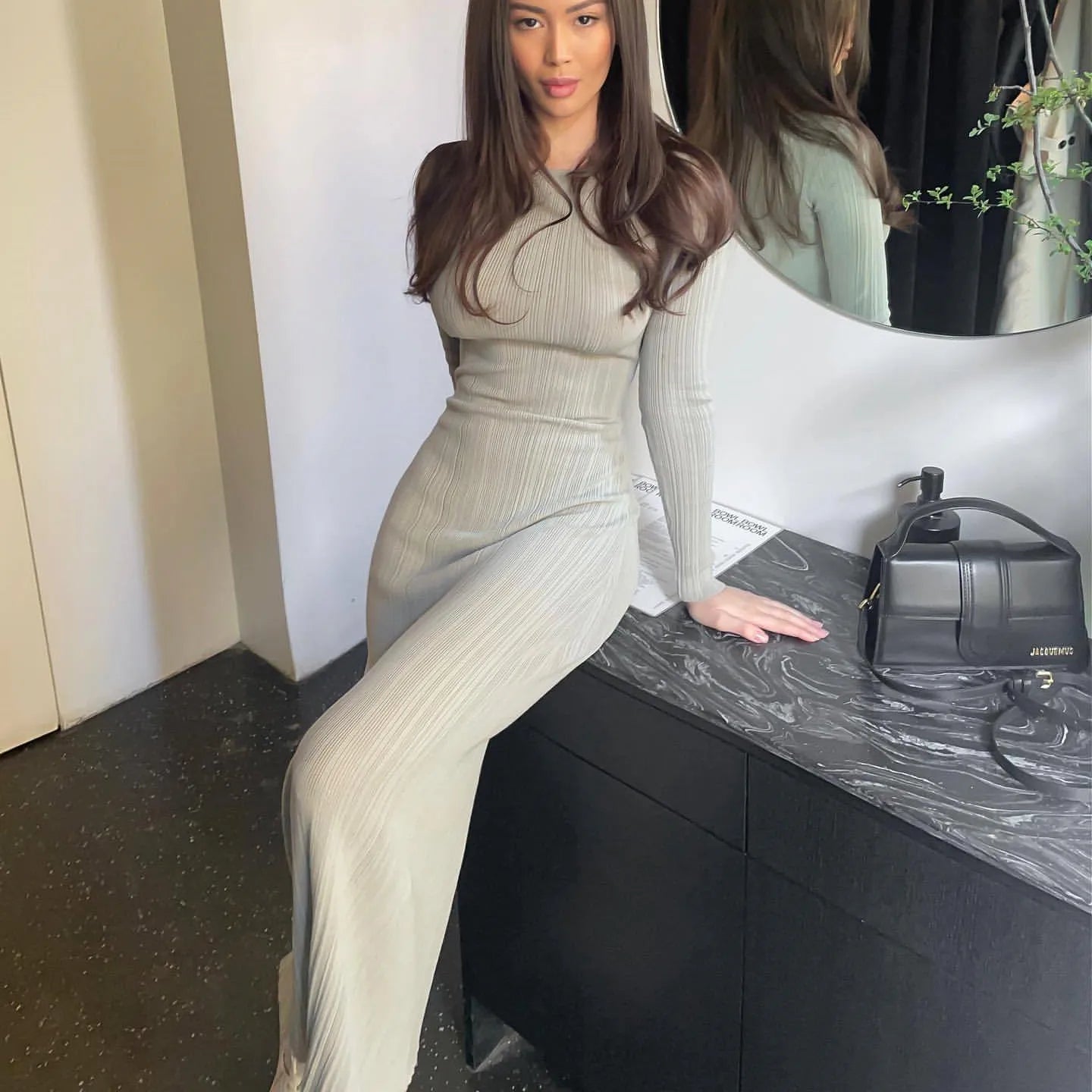 Φόρεμα Μάξι Με Μακριά Μανίκια Και Λεπτό Πλεκτό