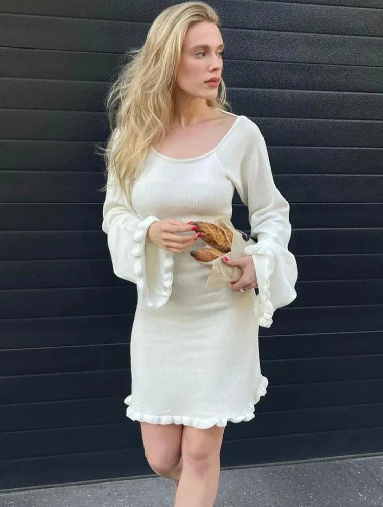 Μίνι Φόρεμα Με Πλεκτό Μανίκι Και Λεπτομέρειες Στην Πλάτη