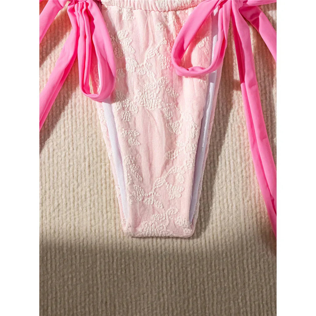 Μπικίνι Με Κέντημα Και Ψηλό Κόψιμο Halter