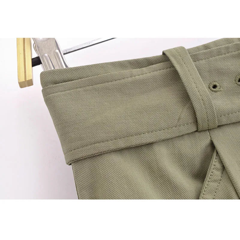 Παντελόνι Με Λεπτή Ζώνη Και Φαρδιά Γραμμή