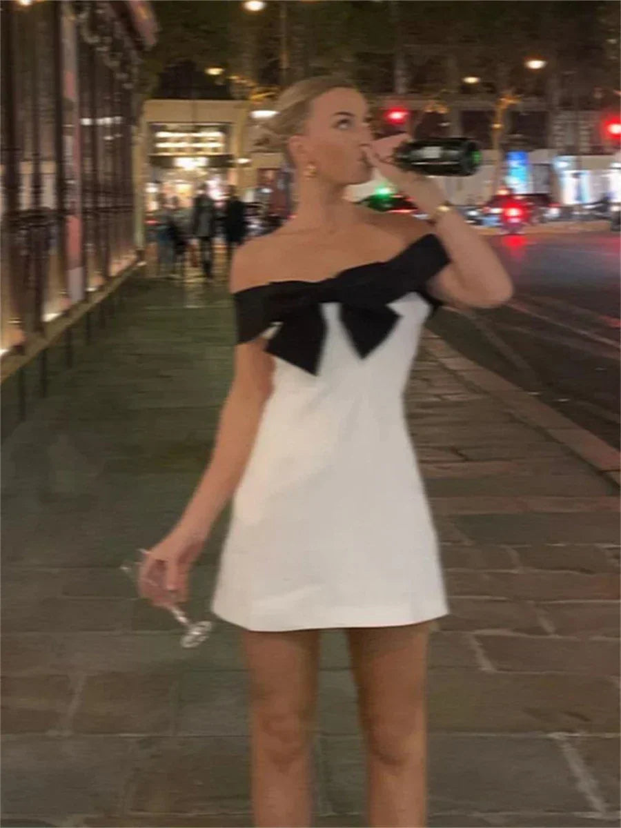 Φόρεμα Με Φιόγκο