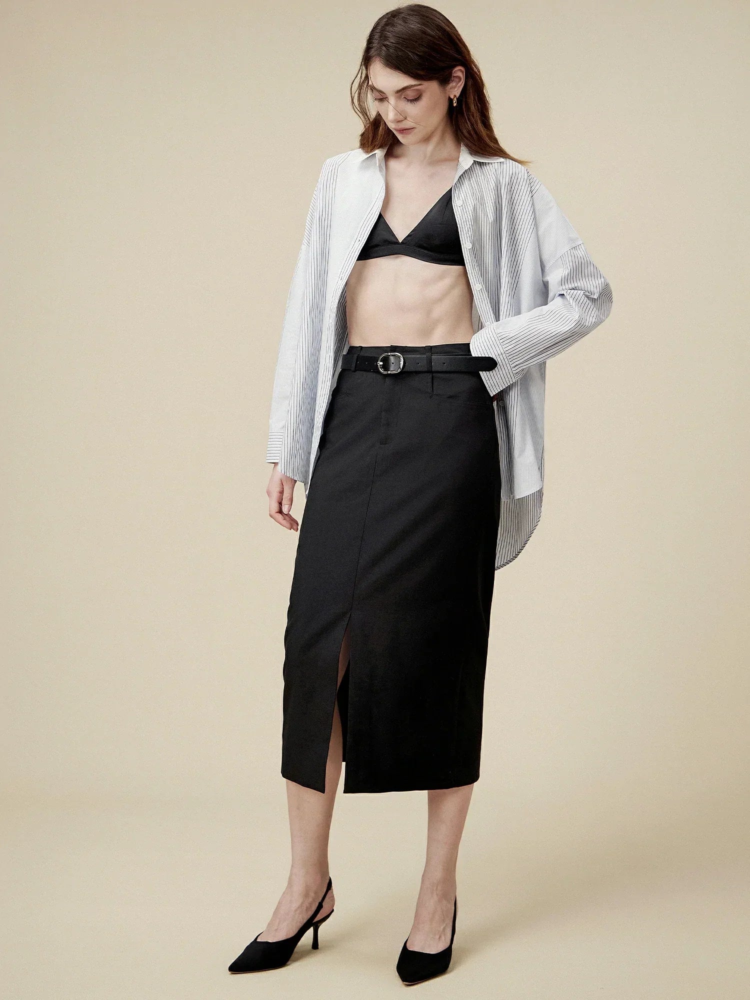 Κοστούμι Με Ίσια Σχισμή Και Μισή Φούστα