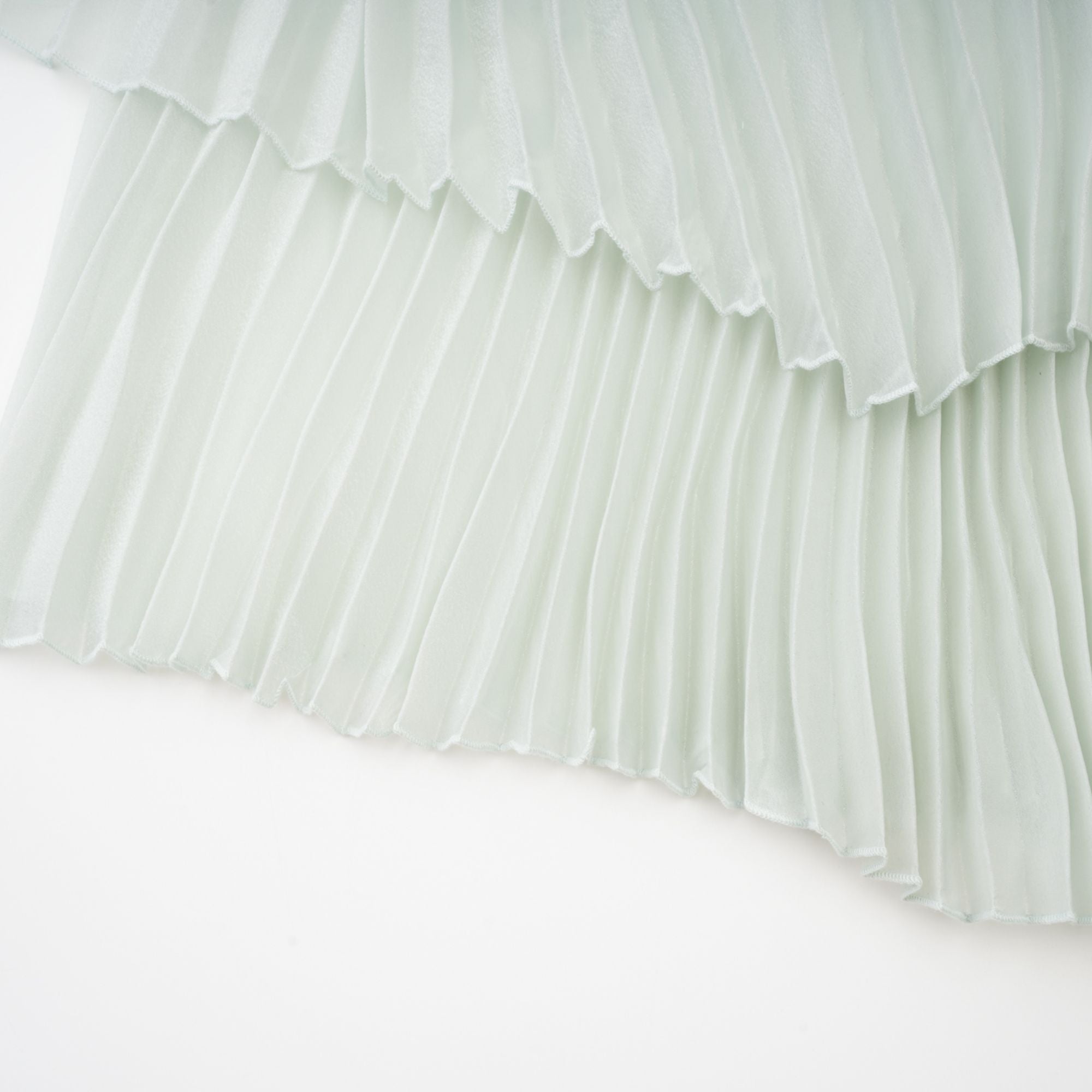 Σετ Ασορτί Πλισέ Τοπ Και Φούστα Fabrizia Με Ψεύτικα Λουλούδια