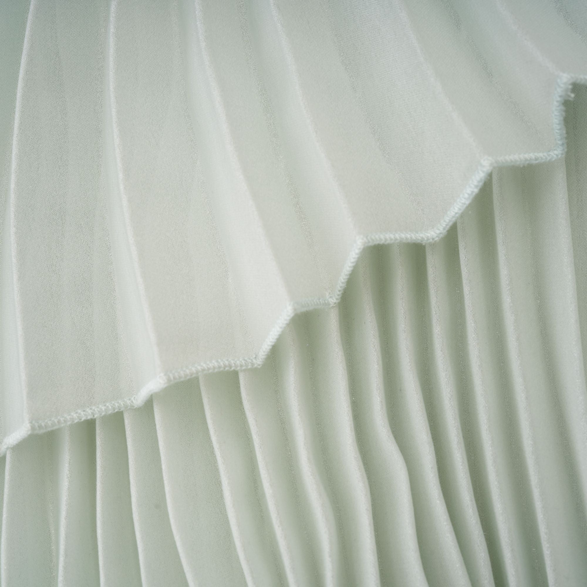 Σετ Ασορτί Πλισέ Τοπ Και Φούστα Fabrizia Με Ψεύτικα Λουλούδια