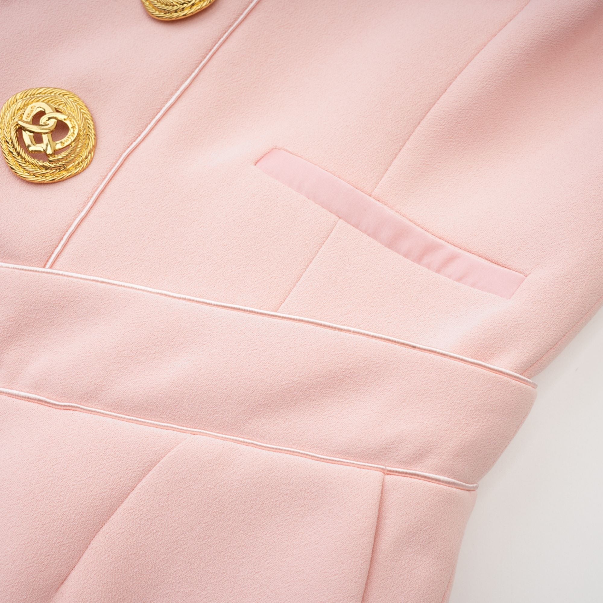 Μαύρο Μίνι Φόρεμα Με Λαιμόκοψη Και Τιράντες