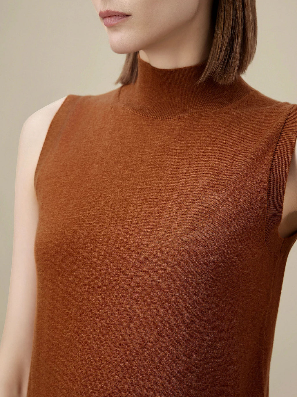 Μάλλινο Αμάνικο Γιλέκο Με Ζιβάγκο