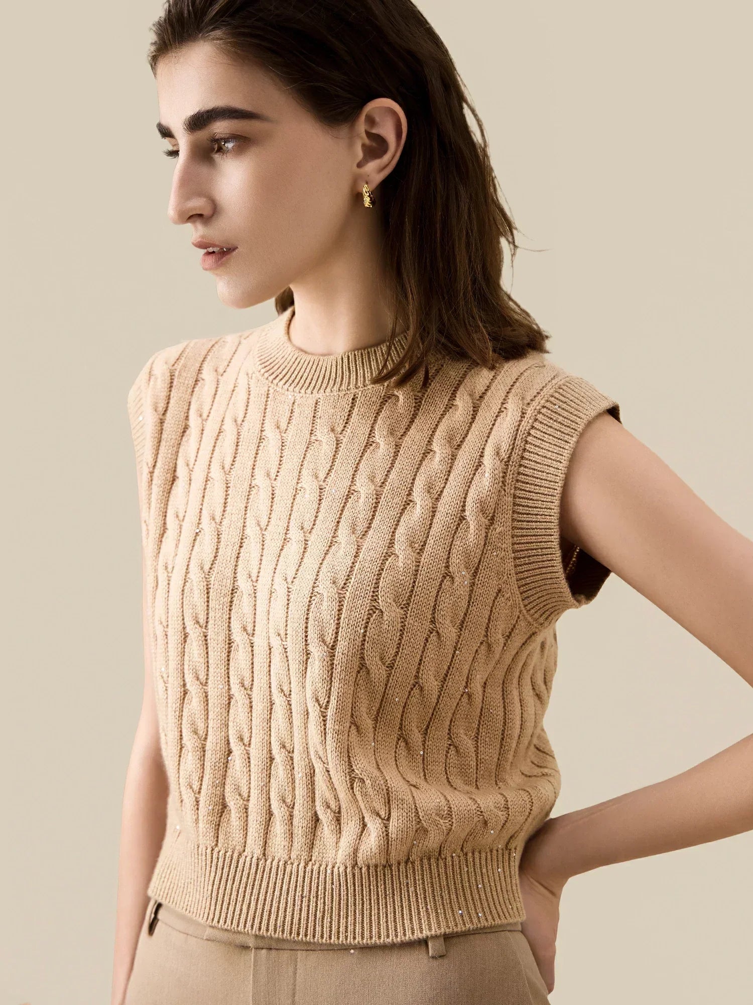 Γυναικείο Μάλλινο Αμάνικο Πλεκτό Γιλέκο Με Πούλιες