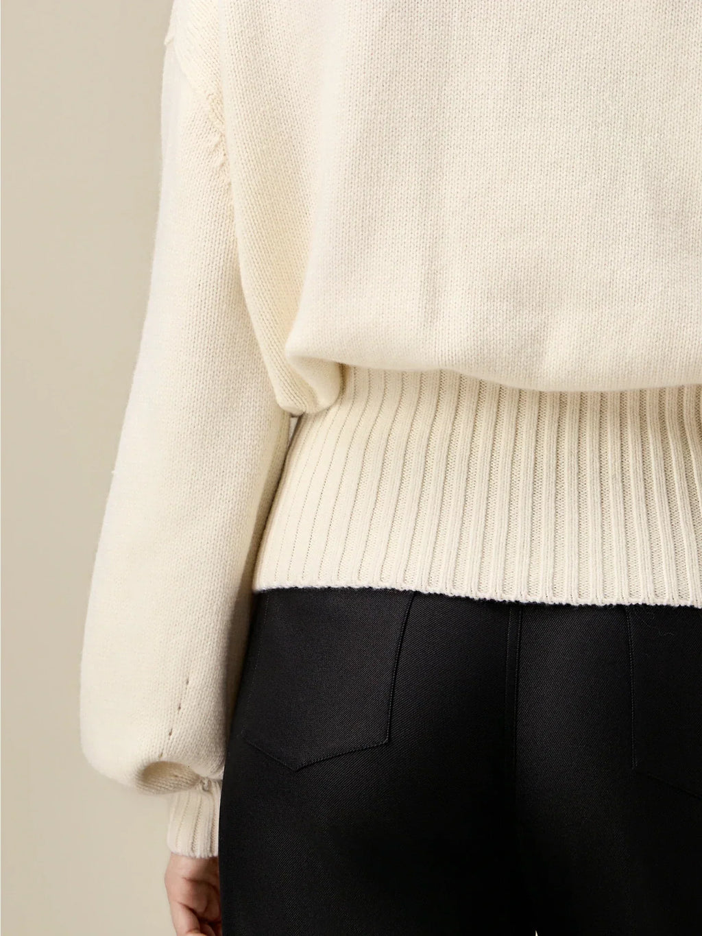 Πουλόβερ Με Μανίκια Και Σύσφιξη Στη Μέση Με Μάλλινο Φανάρι