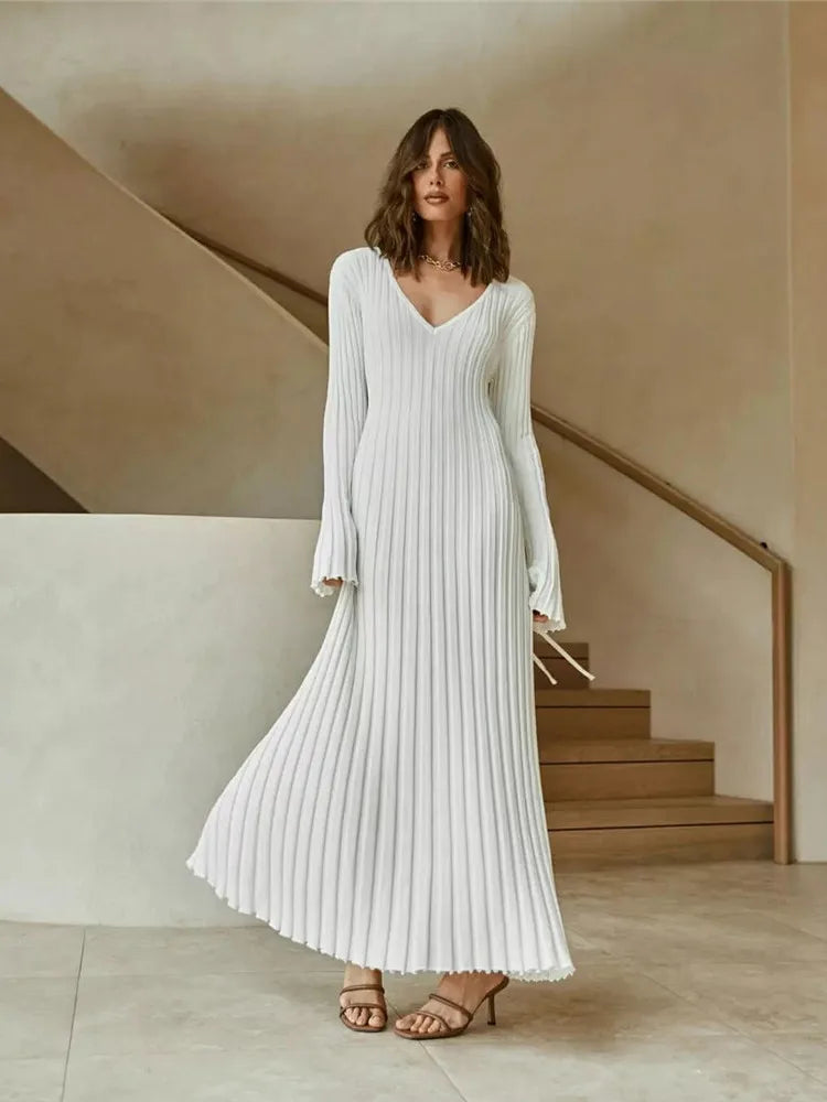 Φόρεμα Μάξι Με Φαρδιά Ριμπ Λαιμόκοψη Και V Λαιμόκοψη