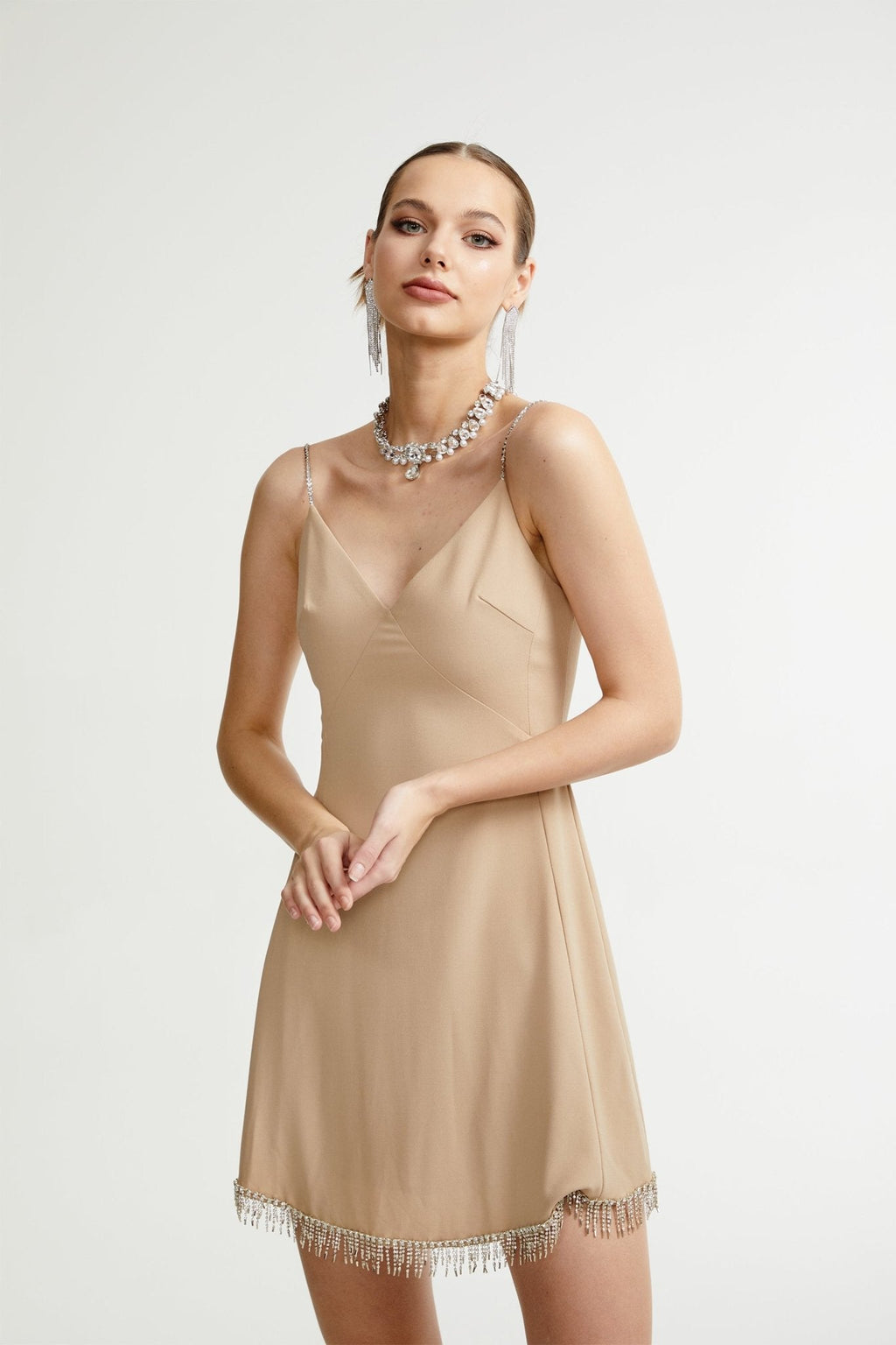 Μίνι Φόρεμα Με Λαιμόκοψη V Από Κρύσταλλο Amaranthe