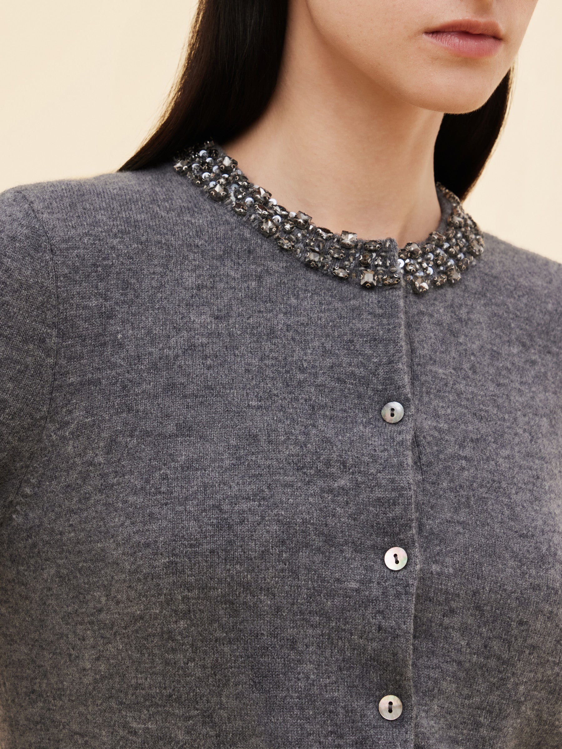 Γυναικείο Ζακέτα Με Στρογγυλή Λαιμόκοψη Και Χάντρες