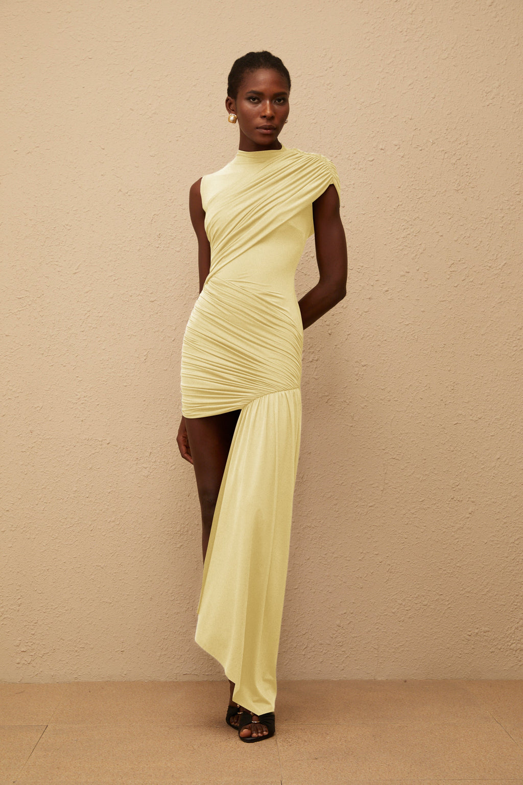 Κίτρινο Ασύμμετρο Μίνι Φόρεμα Με Σούρες Fée