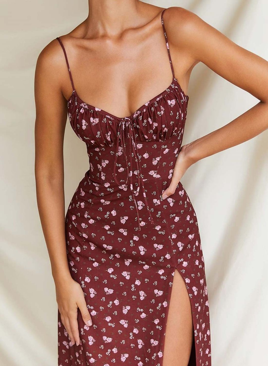 Çiçekli Yırtmaçlı Midi Elbise - Riosso