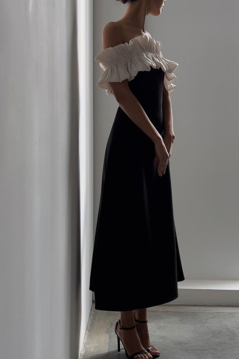 Μακρύ Φόρεμα Bonnie Με Έξω Τους Ώμους Και Βολάν