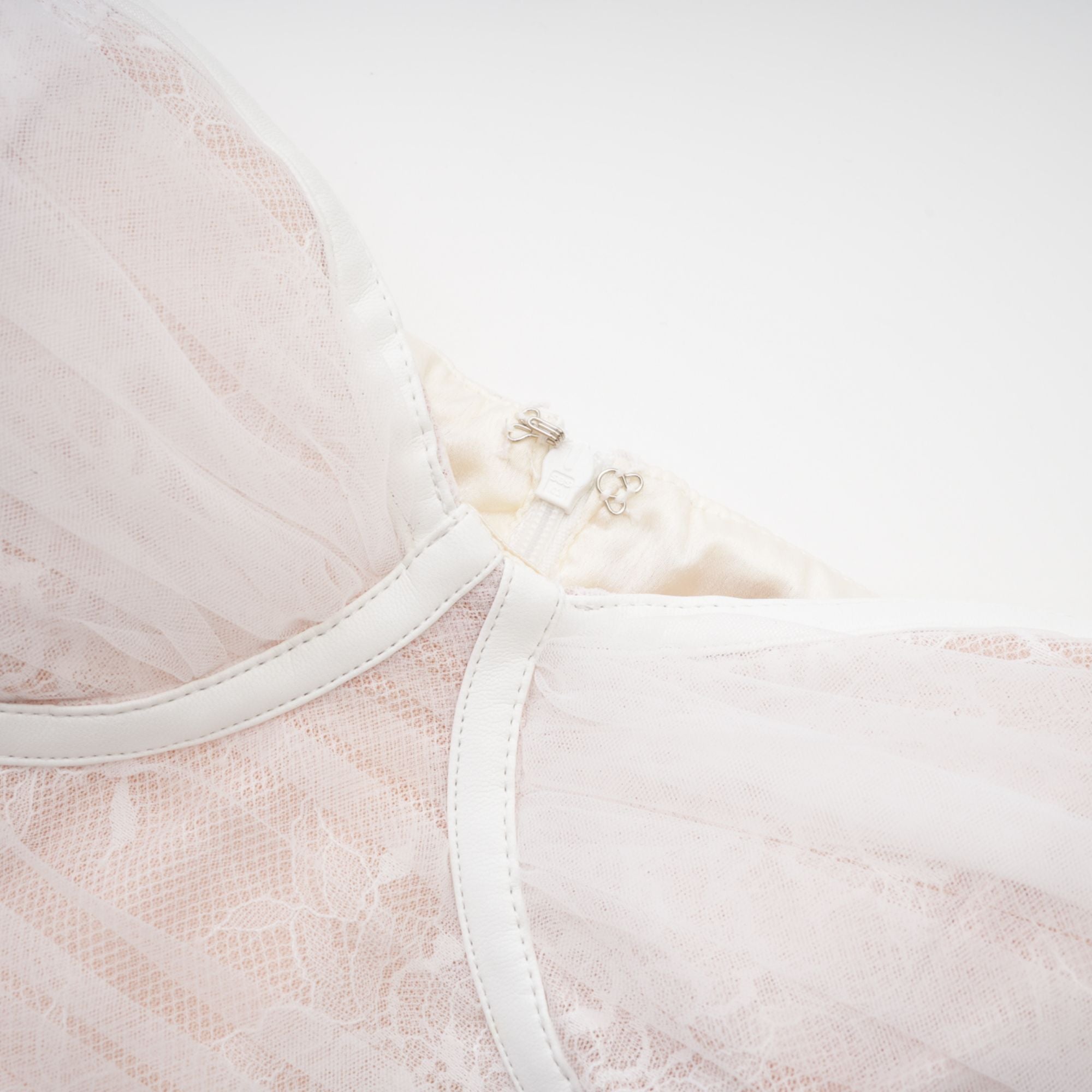 Μίνι Φόρεμα Cerys Με Λευκό Πλέγμα