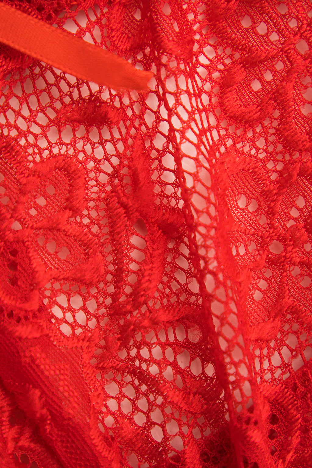 Σετ Εσώρουχων Με Κορδόνια Και Λεπτομέρεια, Χωρίς Κορδόνια Στην Πλάτη